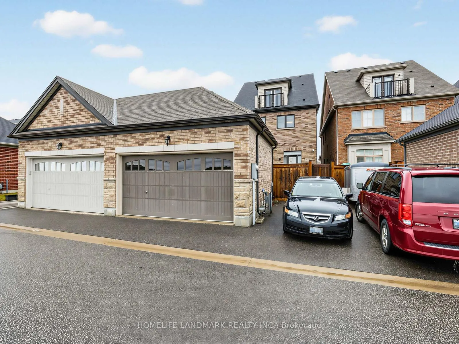 Photo 32 of 25 Gordon Landon Drive, Markham, Cornell — HOMEH