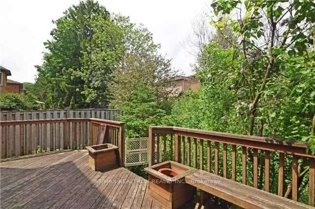 Photo 14 of 22 Desert View Crescent, Richmond Hill, Westbrook — HOMEH