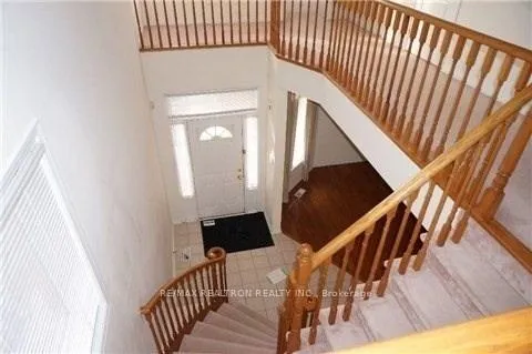 Photo 16 of 22 Desert View Crescent, Richmond Hill, Westbrook — HOMEH