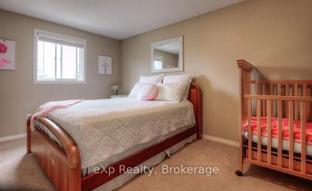 Photo 17 of 543 Chesapeake Crescent, Waterloo — HOMEH