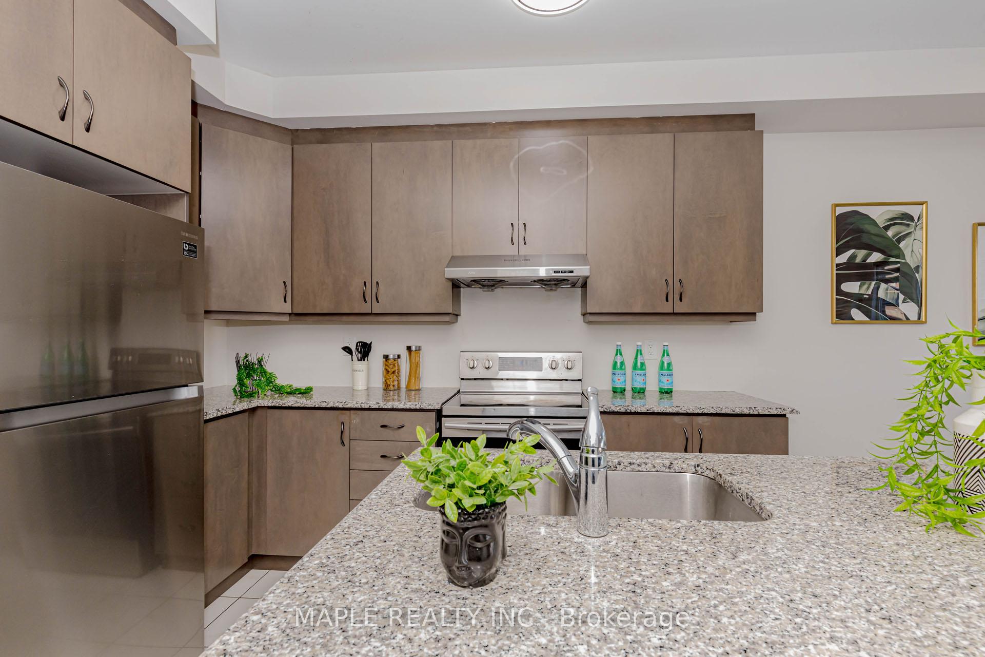 Photo 8 of 18 Boothill Drive, Brampton, Northwest Brampton — HOMEH