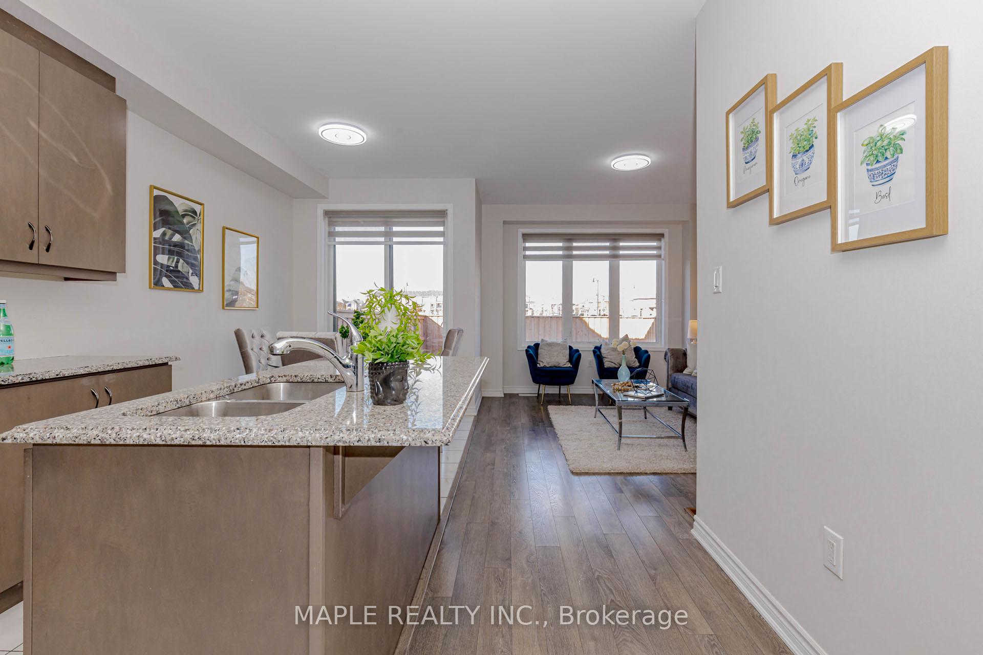 Photo 10 of 18 Boothill Drive, Brampton, Northwest Brampton — HOMEH