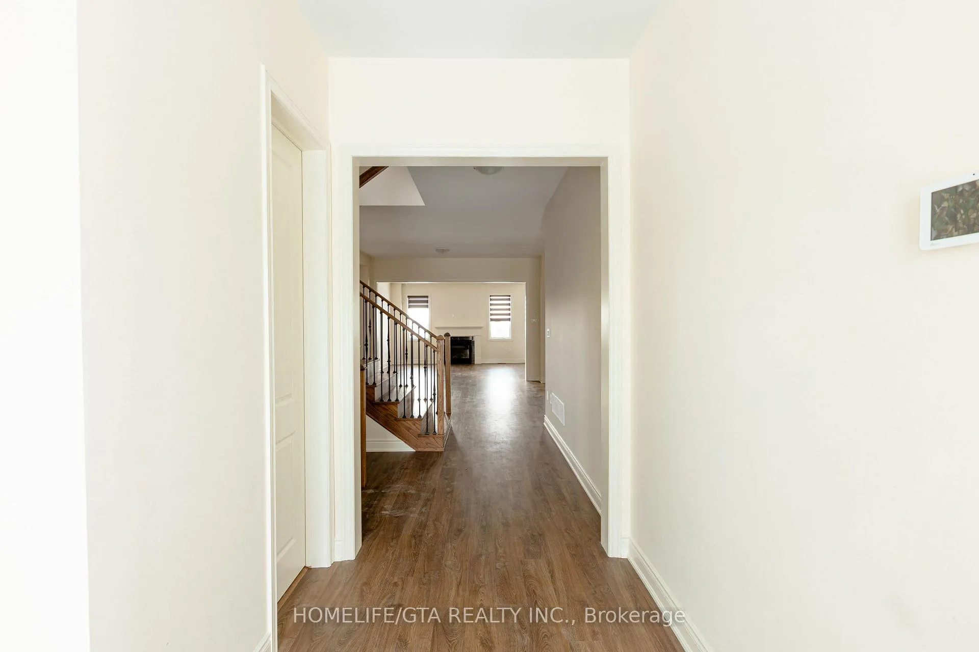 Photo 3 of 2168 Cayenne Street, Oshawa, Kedron — HOMEH