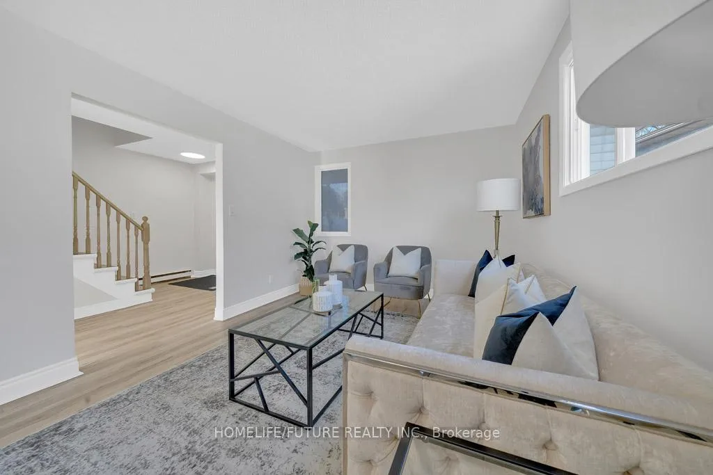Photo 8 of Unit Upper, 581 Pondtail Court, Oshawa, Pinecrest — HOMEH