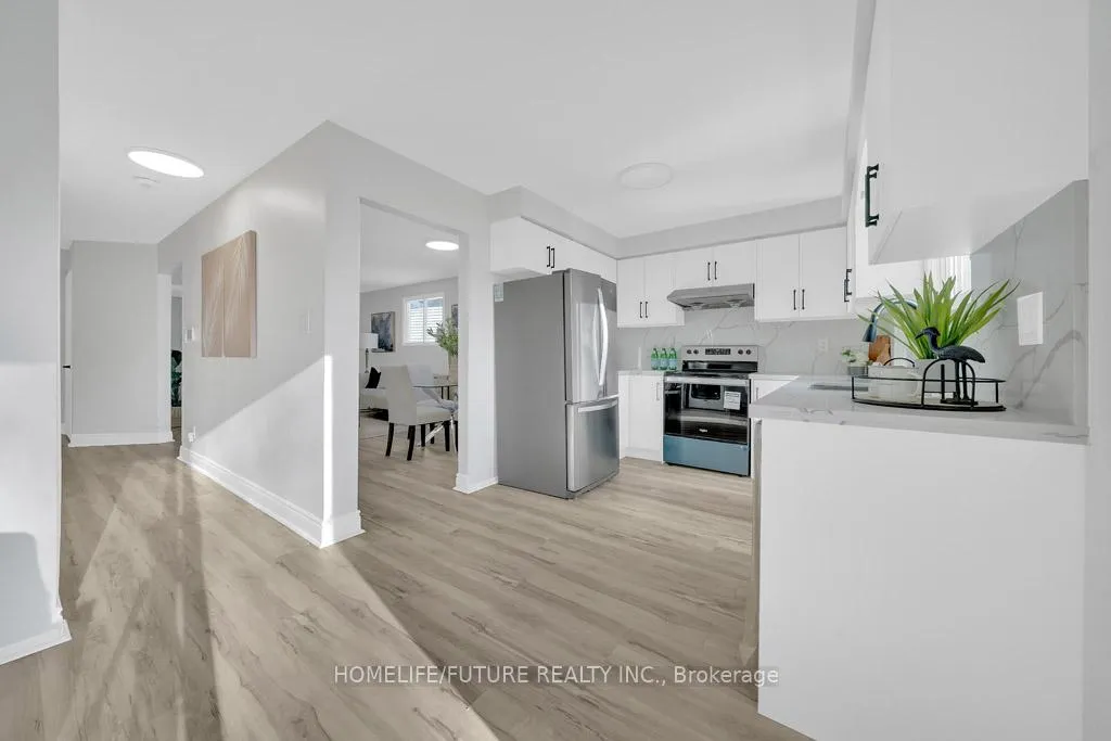 Photo 15 of Unit Upper, 581 Pondtail Court, Oshawa, Pinecrest — HOMEH