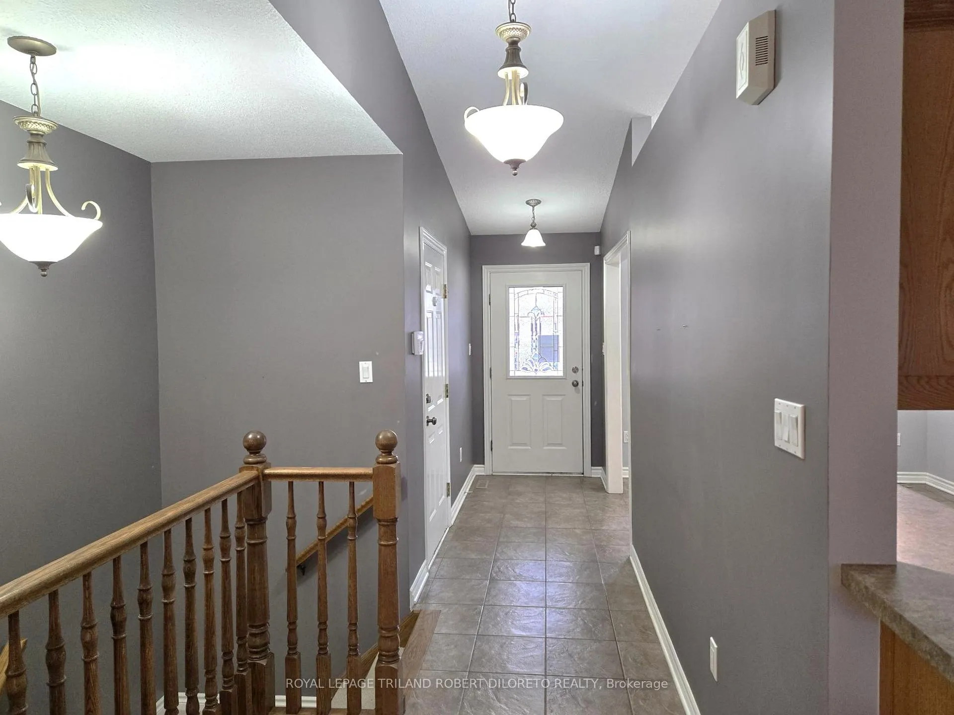 Photo 3 of Unit 5, 5 Foxhollow Drive, Thames Centre, Dorchester — HOMEH