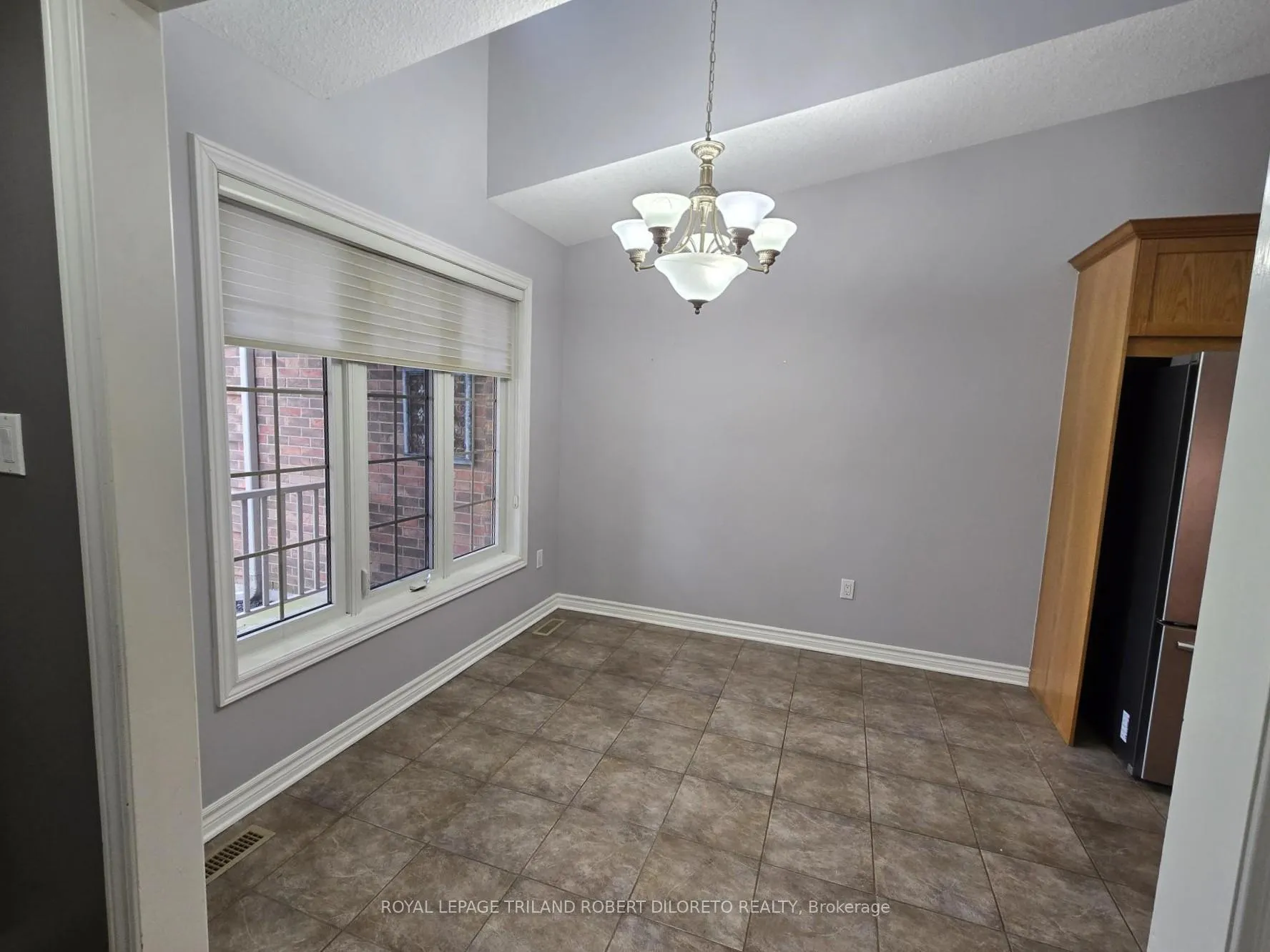 Photo 9 of Unit 5, 5 Foxhollow Drive, Thames Centre, Dorchester — HOMEH
