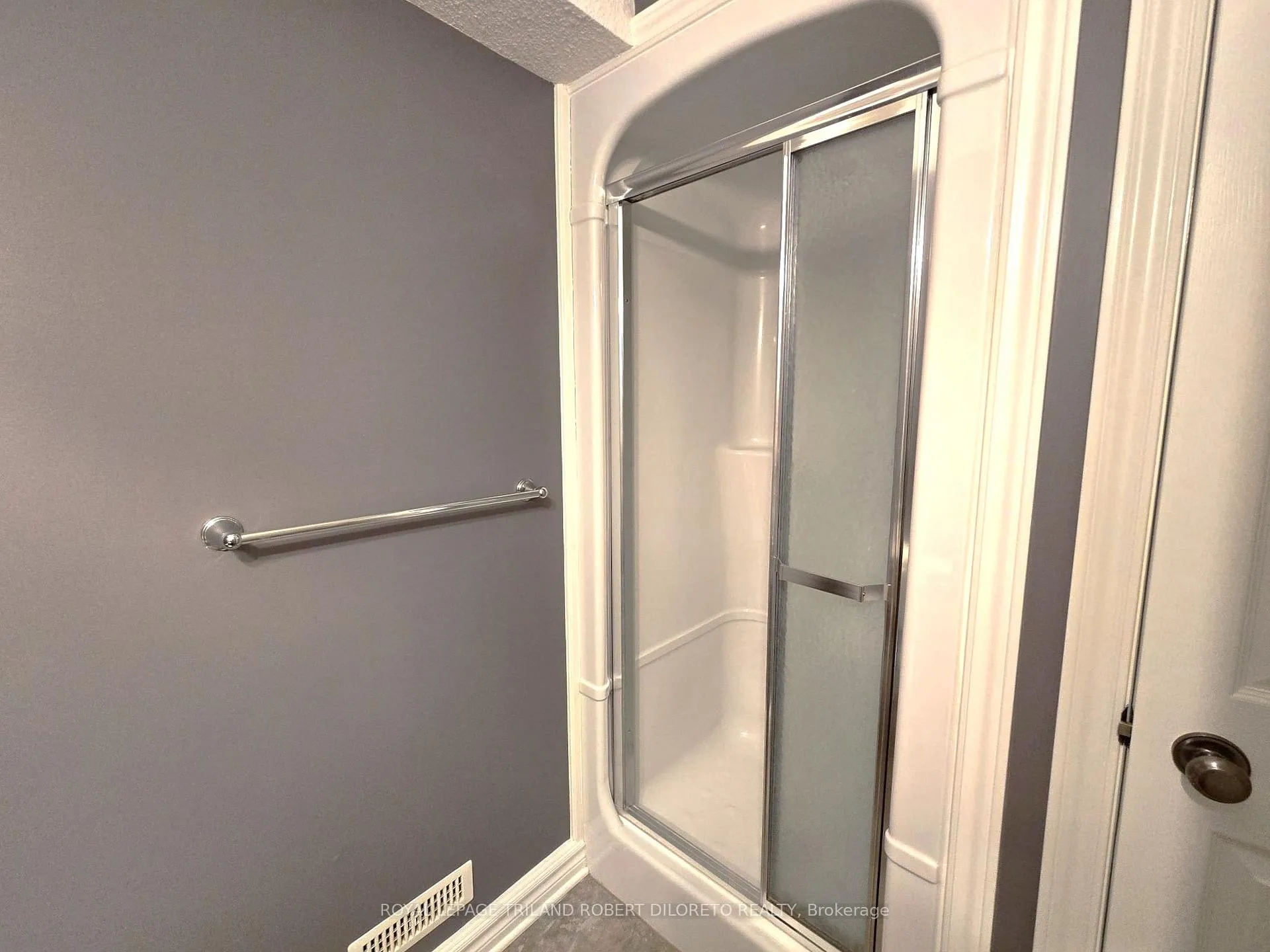 Photo 28 of Unit 5, 5 Foxhollow Drive, Thames Centre, Dorchester — HOMEH