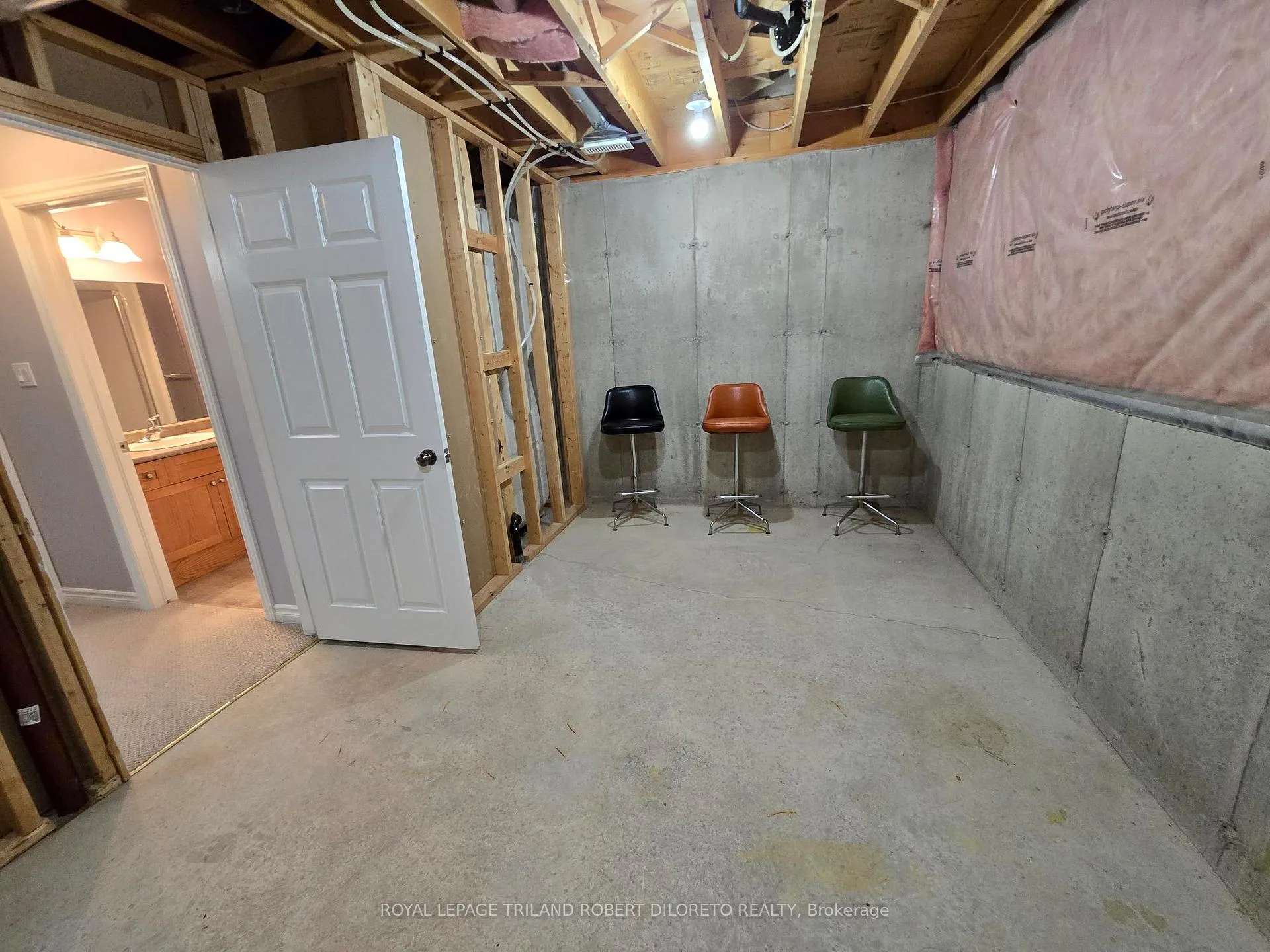 Photo 30 of Unit 5, 5 Foxhollow Drive, Thames Centre, Dorchester — HOMEH