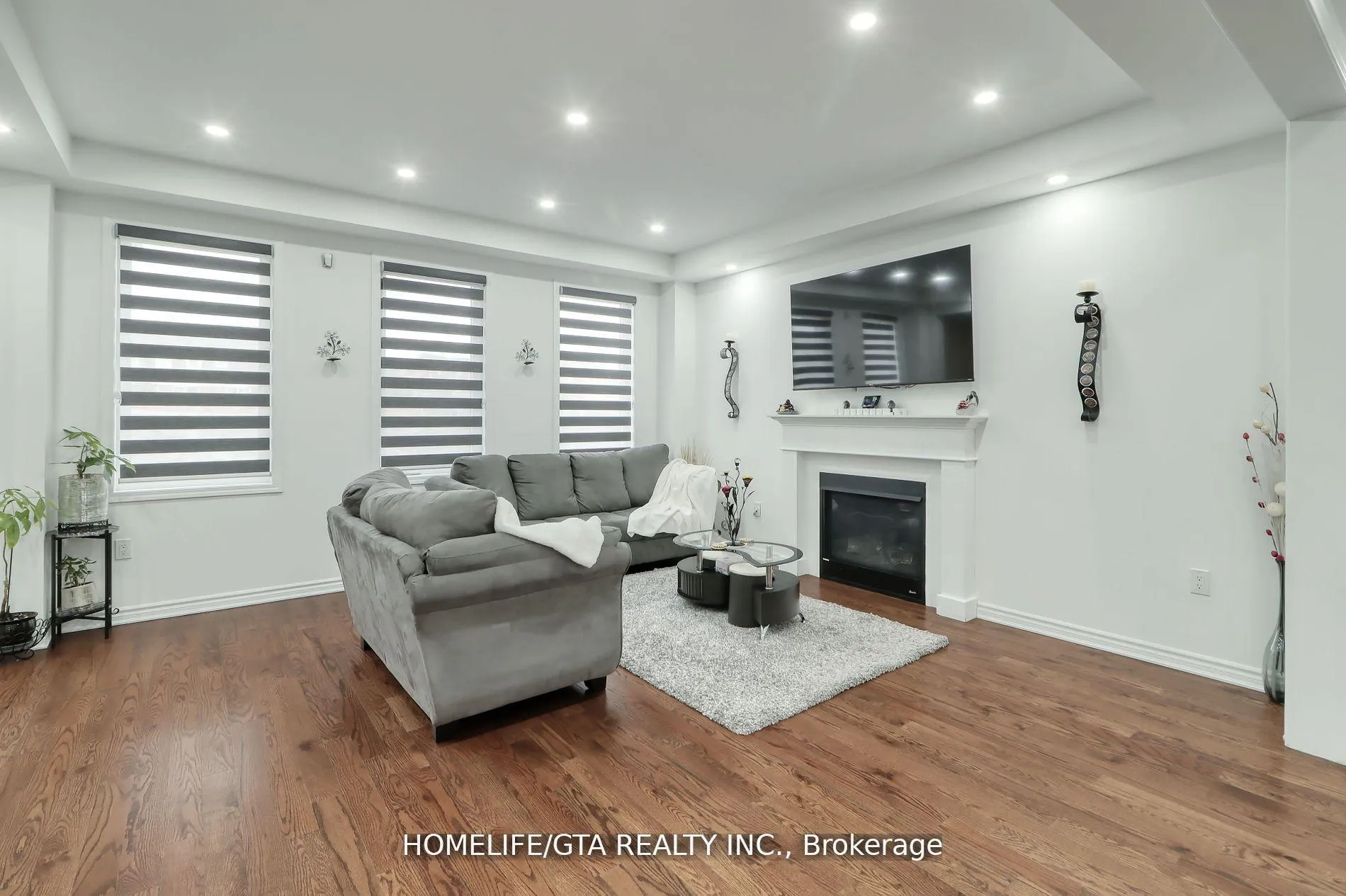 Photo 4 of 498 Blair Creek Drive, Kitchener, Doon South — HOMEH