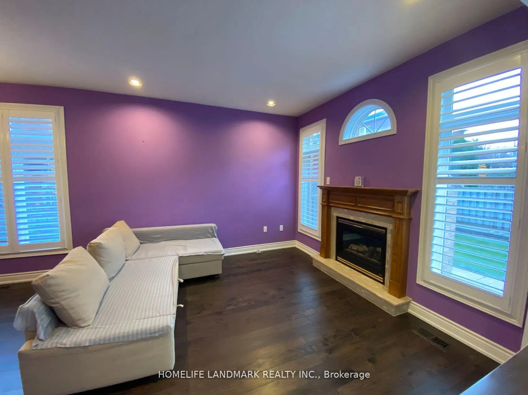 Photo 5 of 89 Peninsula Crescent, Richmond Hill, Rouge Woods — HOMEH