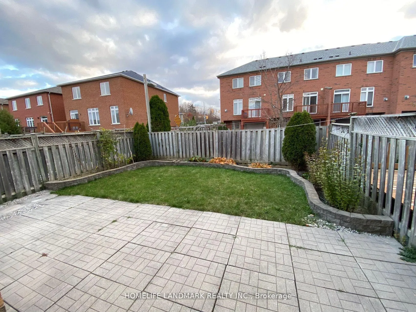 Photo 20 of 89 Peninsula Crescent, Richmond Hill, Rouge Woods — HOMEH
