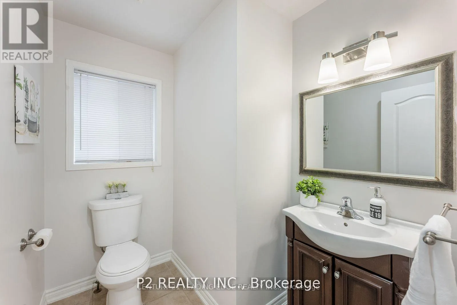 Photo 9 of 8 Parish Avenue, Ajax, South East — HOMEH