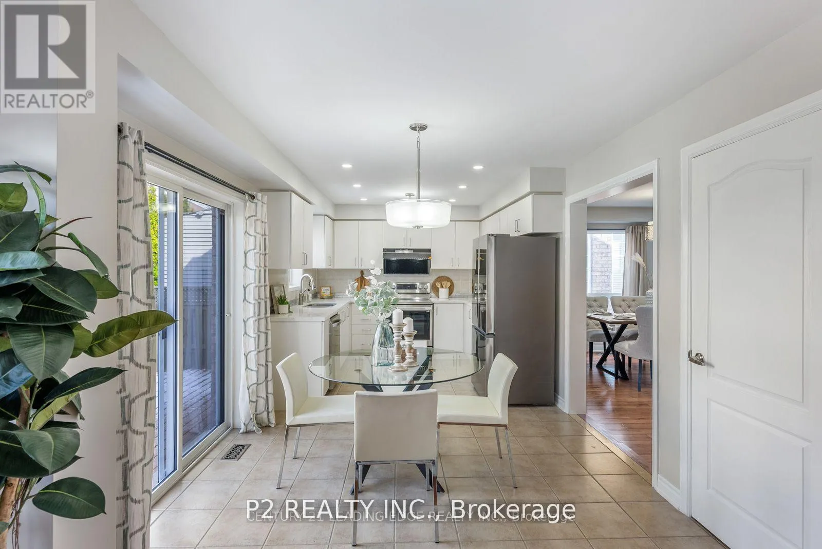 Photo 14 of 8 Parish Avenue, Ajax, South East — HOMEH