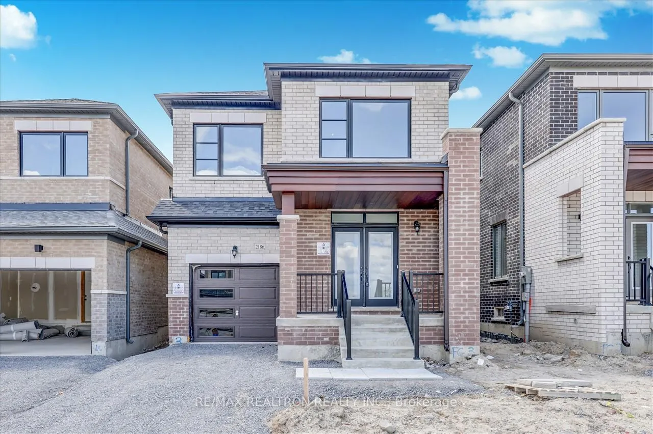 Front of 2186 Coppermine Street