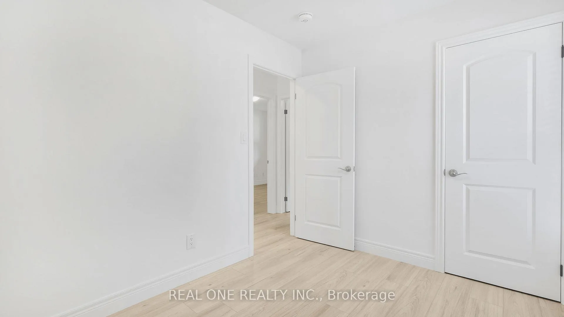 Photo 16 of 10 Bentley Place, Hamilton, Gilbert — HOMEH