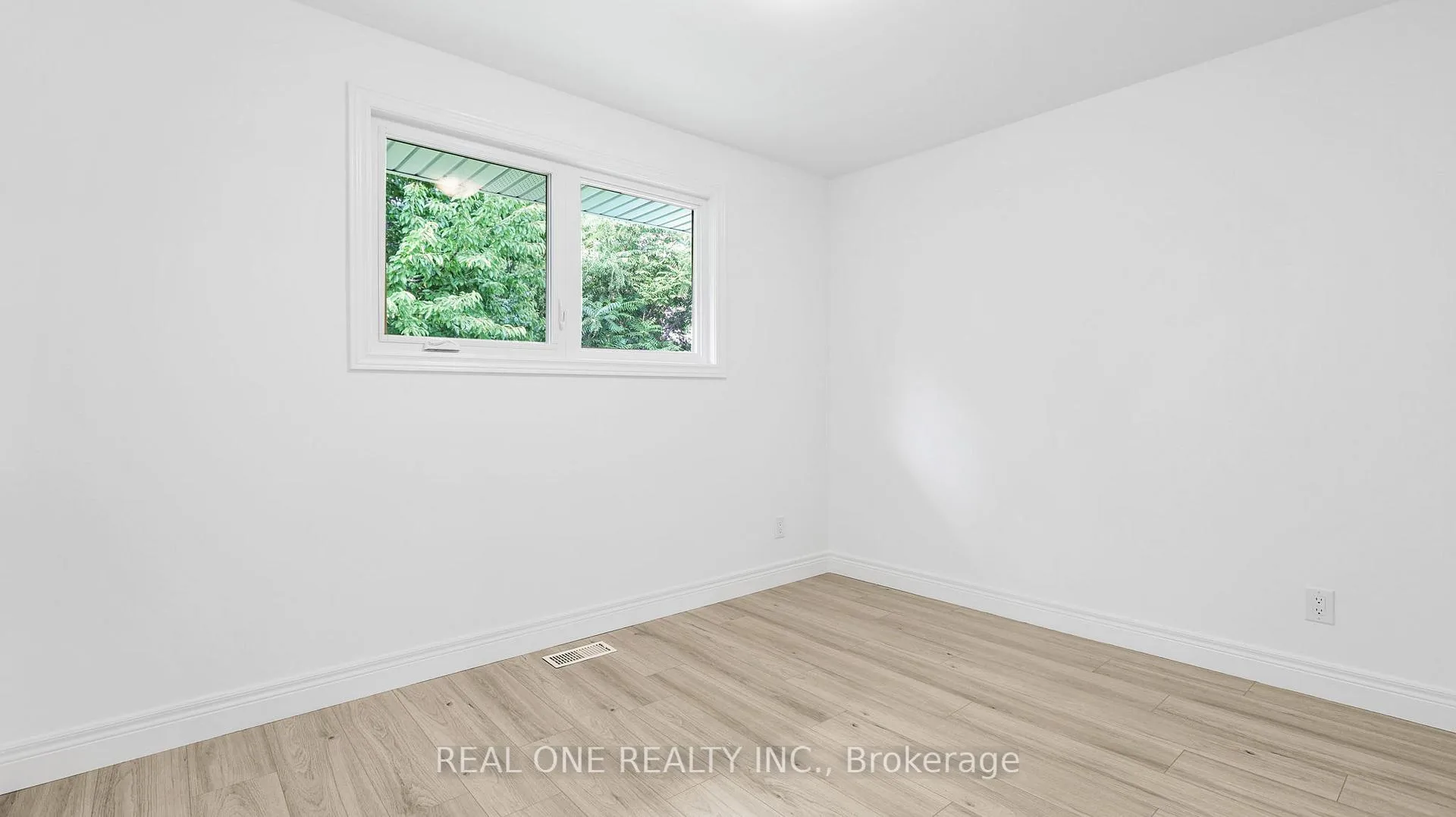 Photo 19 of 10 Bentley Place, Hamilton, Gilbert — HOMEH