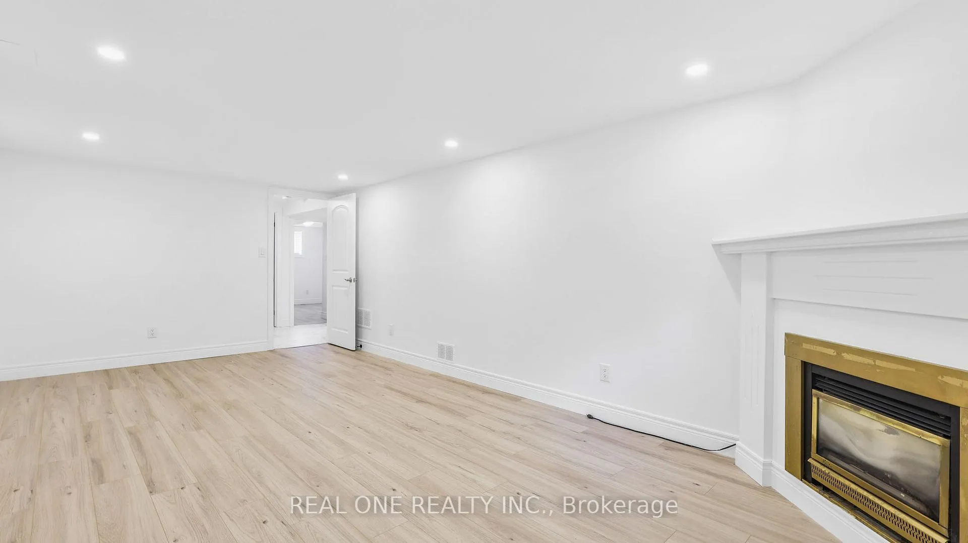 Photo 28 of 10 Bentley Place, Hamilton, Gilbert — HOMEH