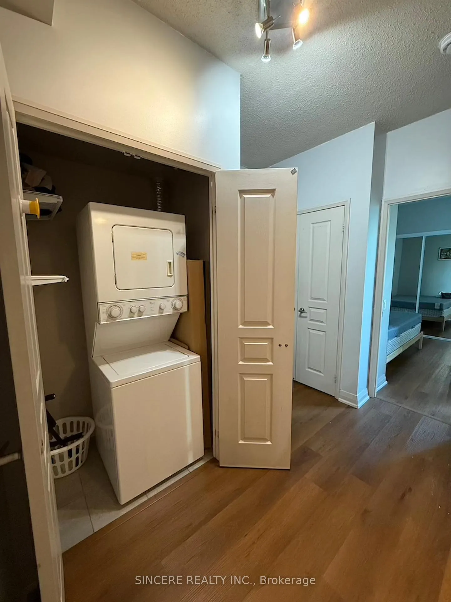 Photo 26 of Unit 1701, 1121 Bay Street, Toronto, Bay Street Corridor — HOMEH