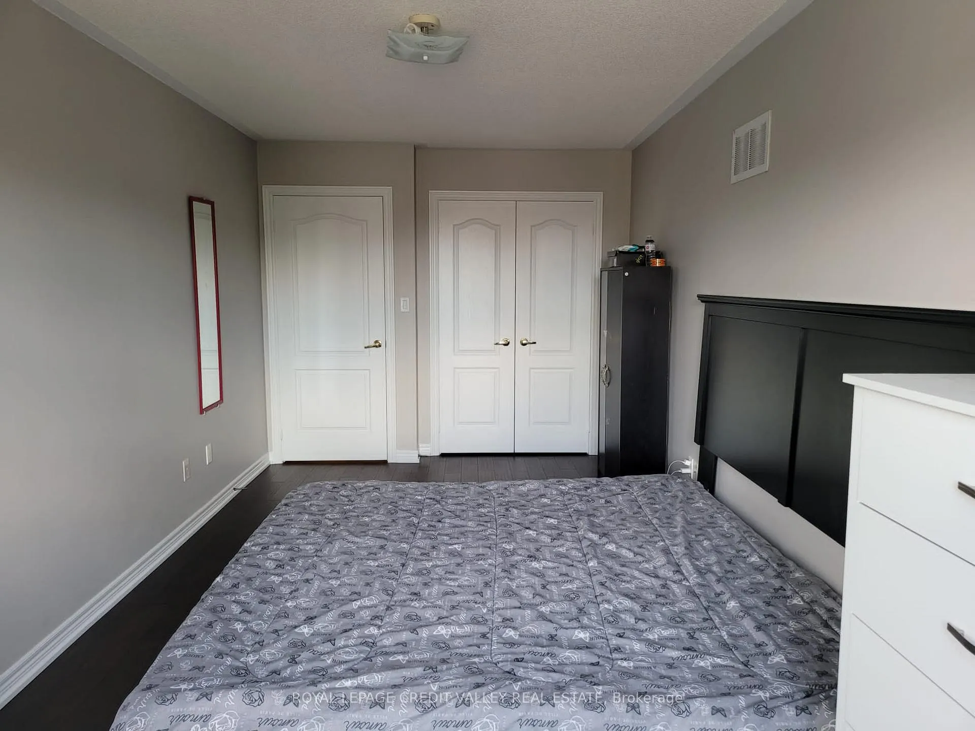 Photo 17 of 38 Brahm Court, Vaughan, Vellore Village — HOMEH