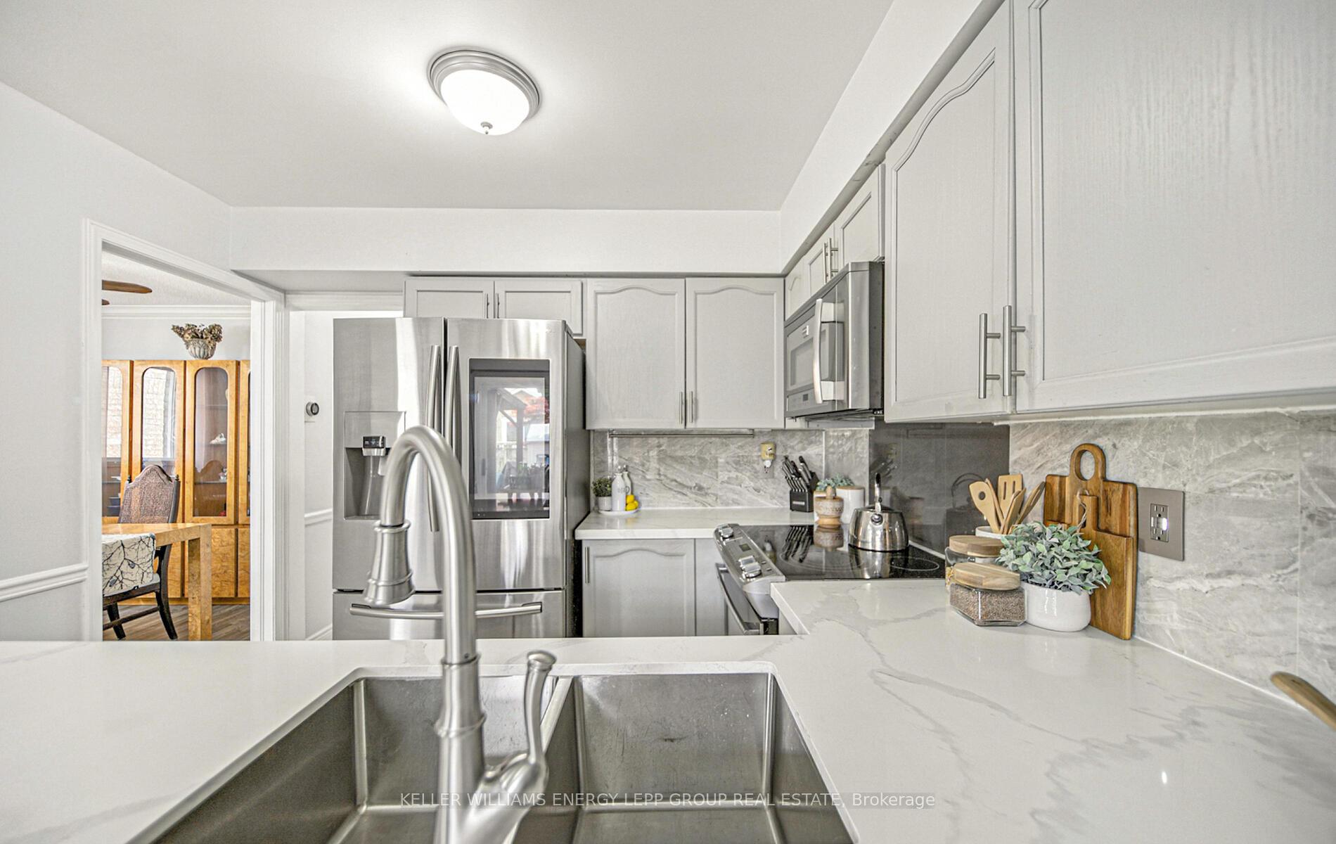 Photo 17 of 85 Short Crescent, Clarington, Courtice — HOMEH