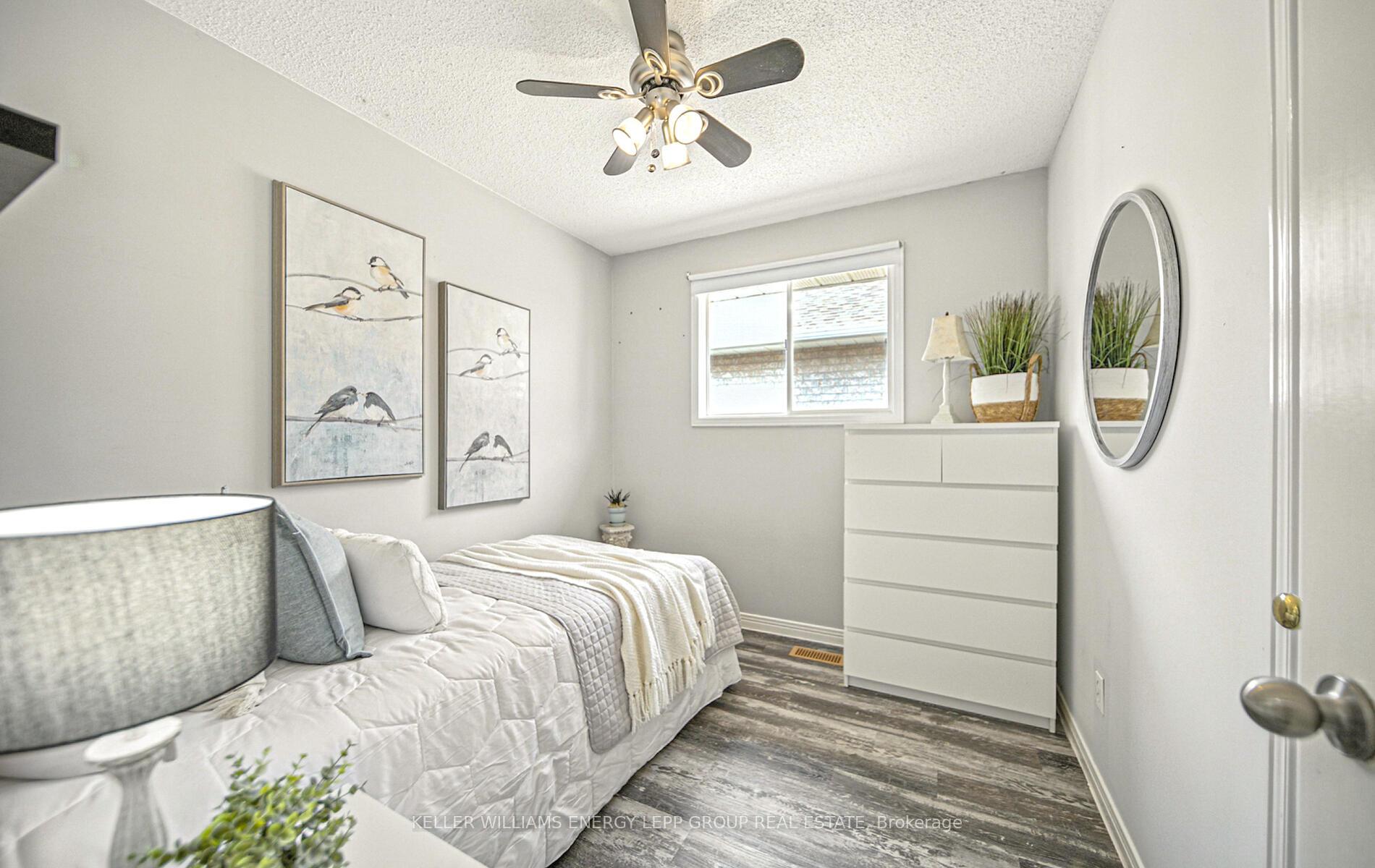 Photo 24 of 85 Short Crescent, Clarington, Courtice — HOMEH