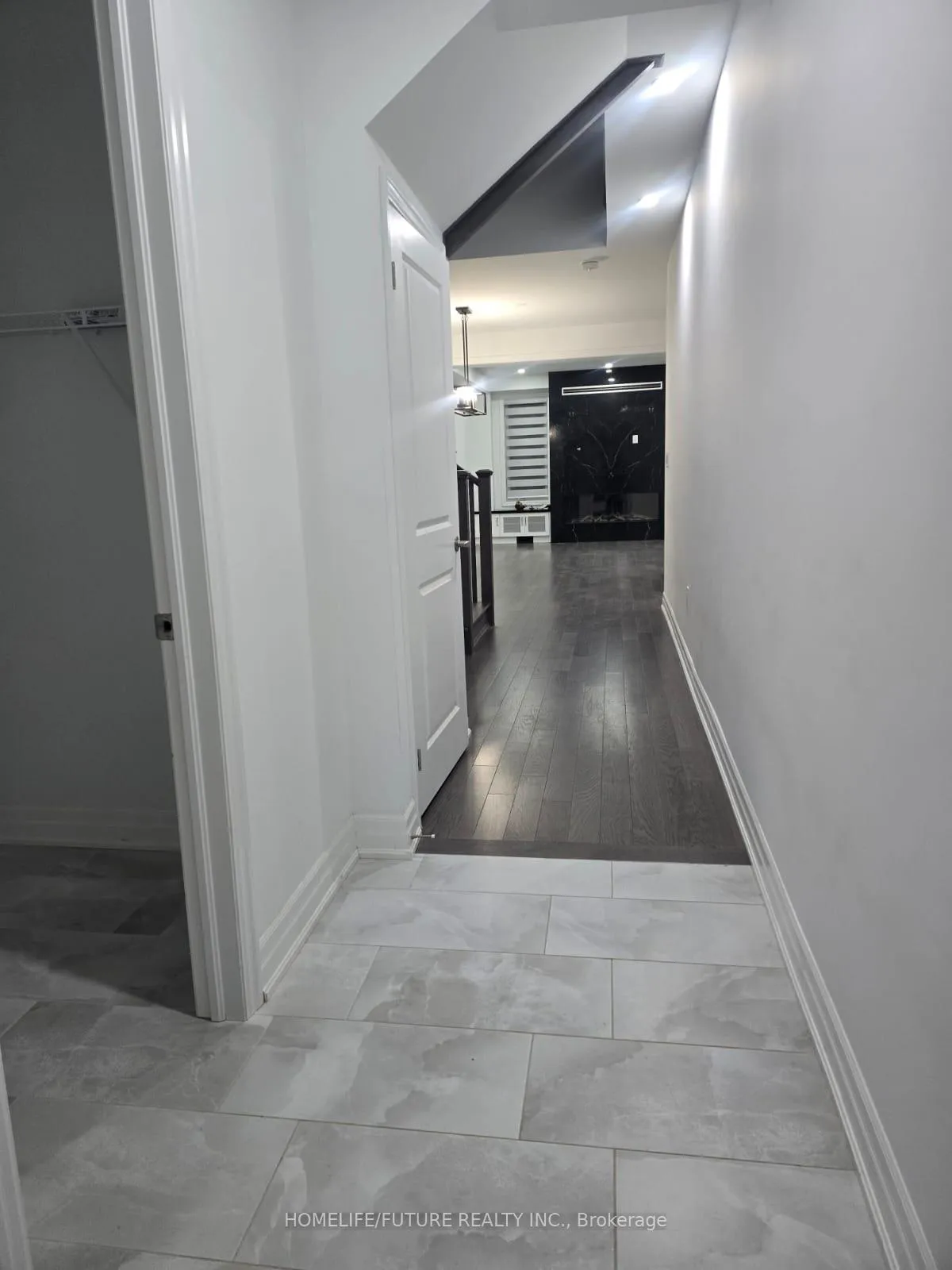 Photo 2 of Unit Main, 2809 Foxden Square, Pickering, Rural Pickering — HOMEH