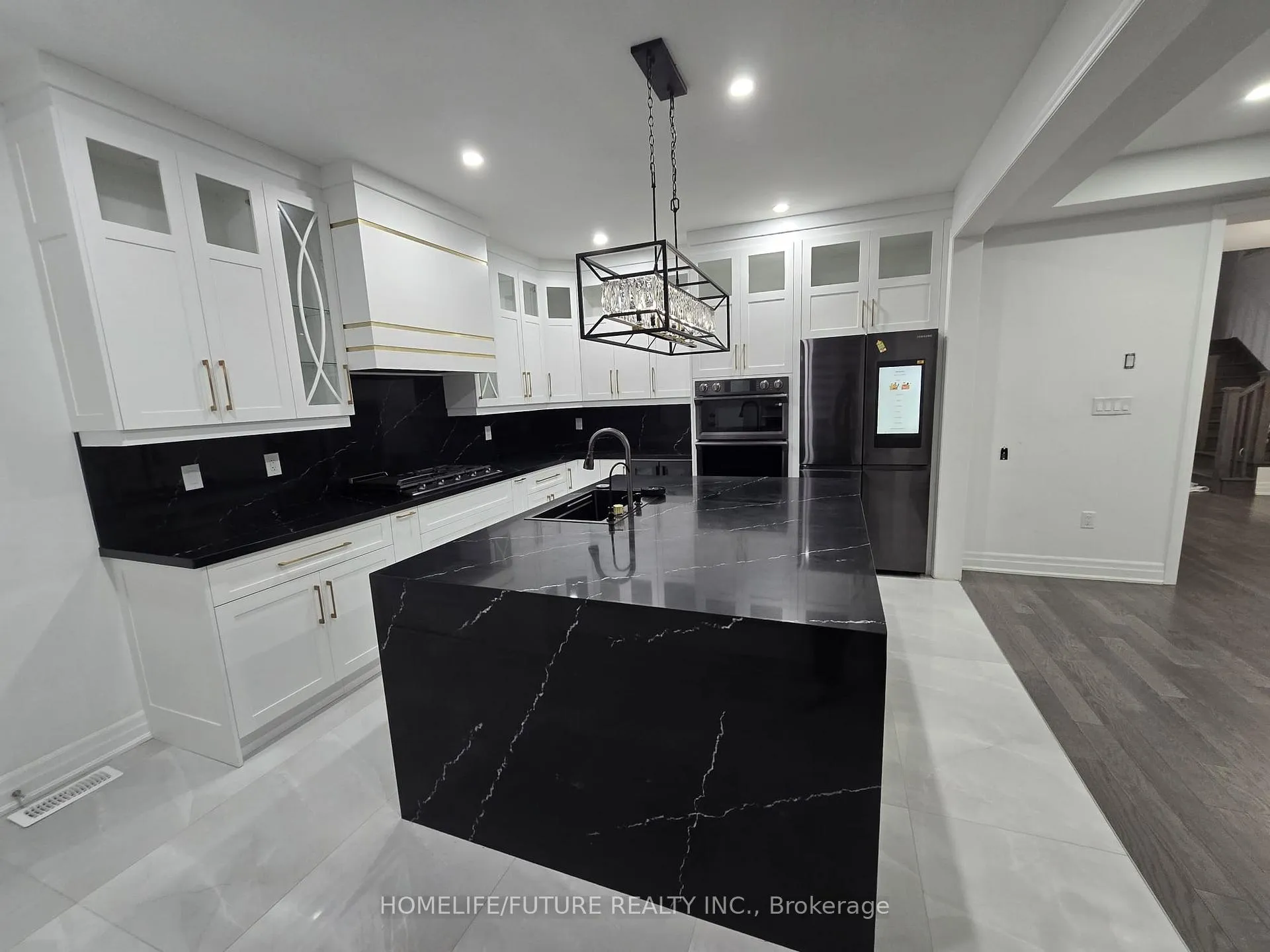 Photo 6 of Unit Main, 2809 Foxden Square, Pickering, Rural Pickering — HOMEH