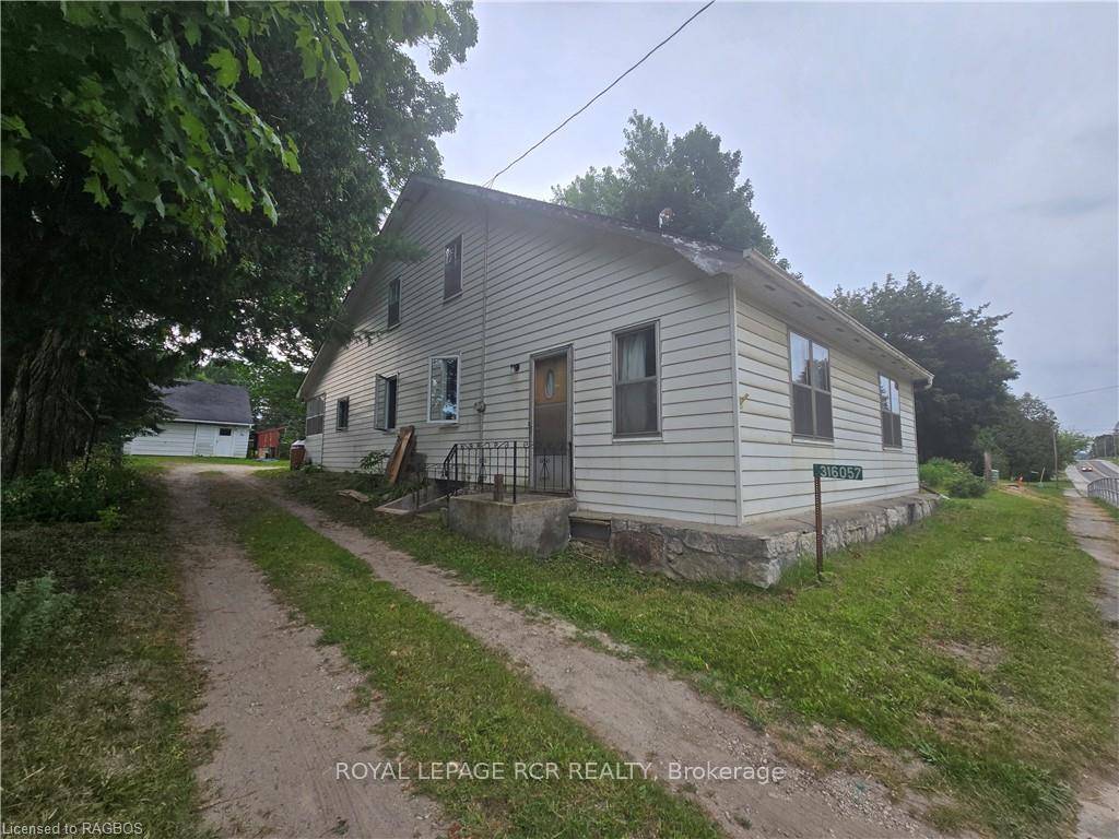 Front of 316057 Highway 6