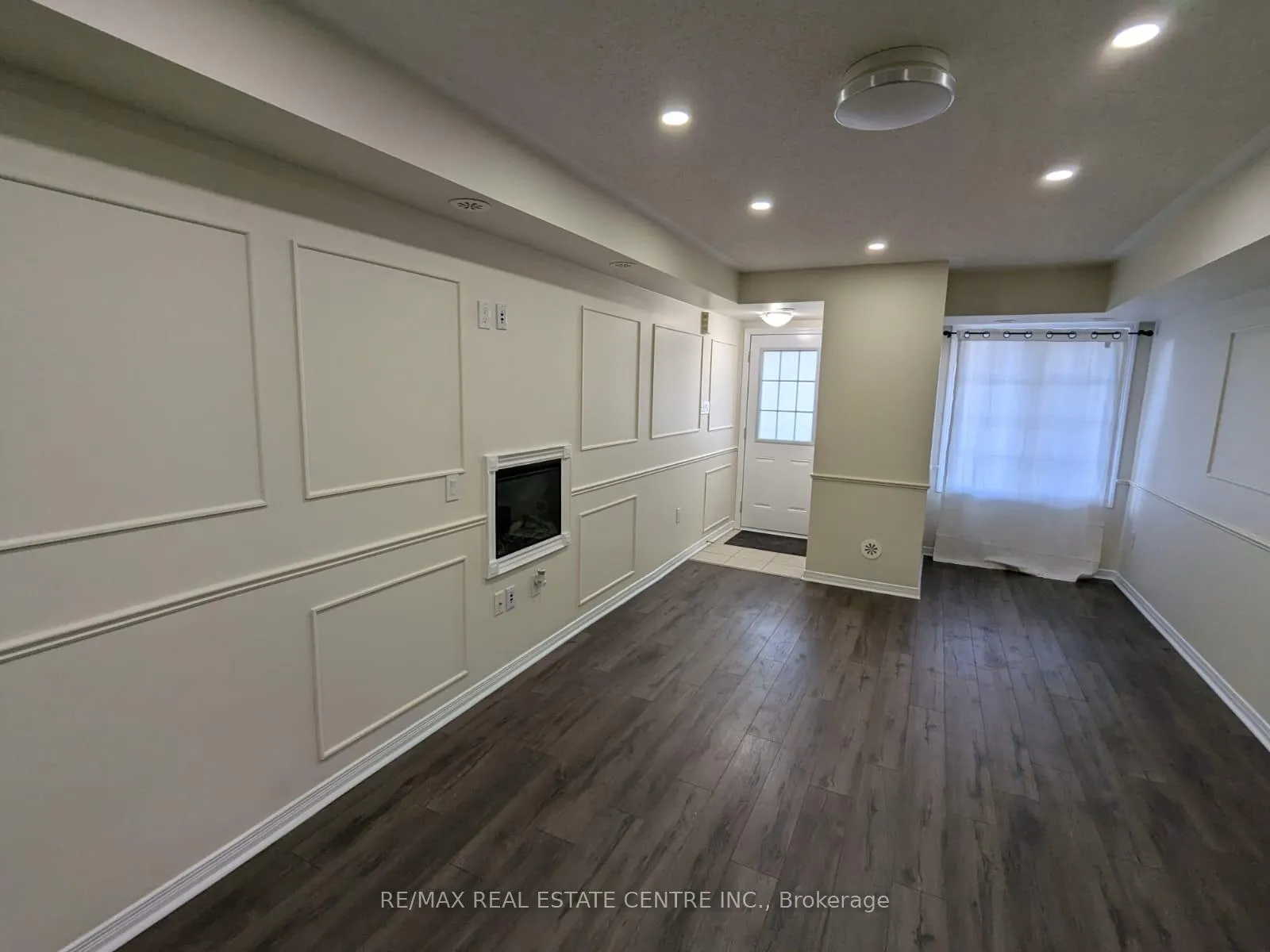 Photo 9 of 72 Abela Lane, Ajax, Central — HOMEH