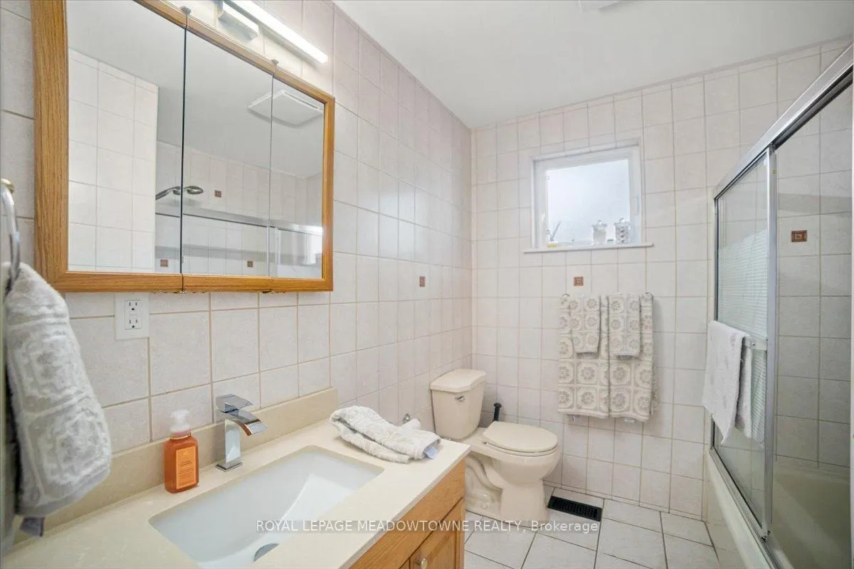Photo 23 of 9 Welbeck Drive, Brampton, Northwood Park — HOMEH