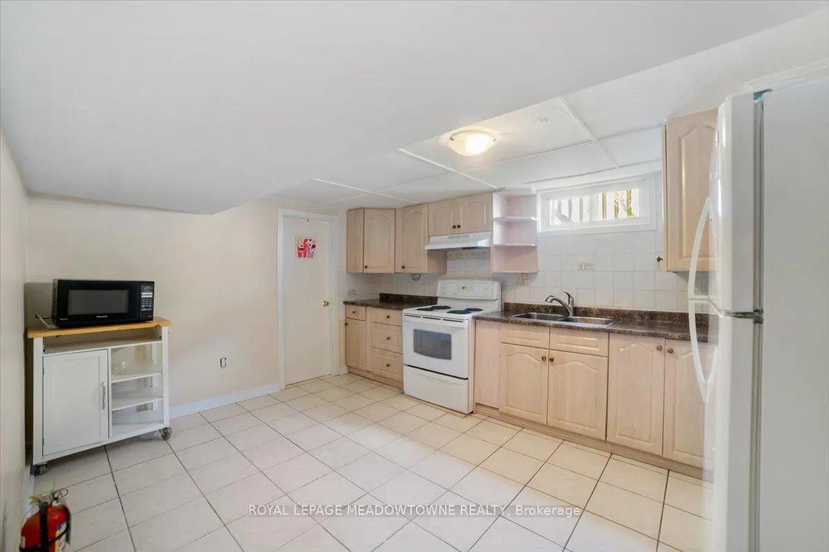 Photo 29 of 9 Welbeck Drive, Brampton, Northwood Park — HOMEH