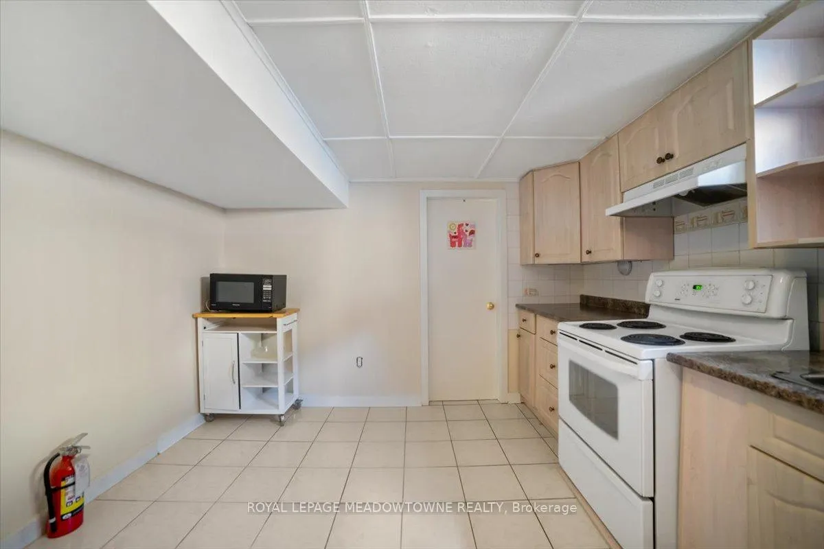 Photo 34 of 9 Welbeck Drive, Brampton, Northwood Park — HOMEH