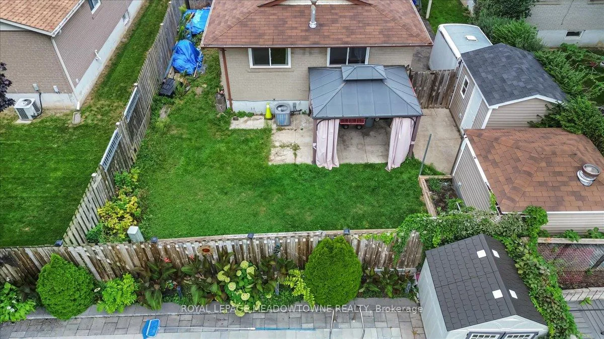 Photo 35 of 9 Welbeck Drive, Brampton, Northwood Park — HOMEH
