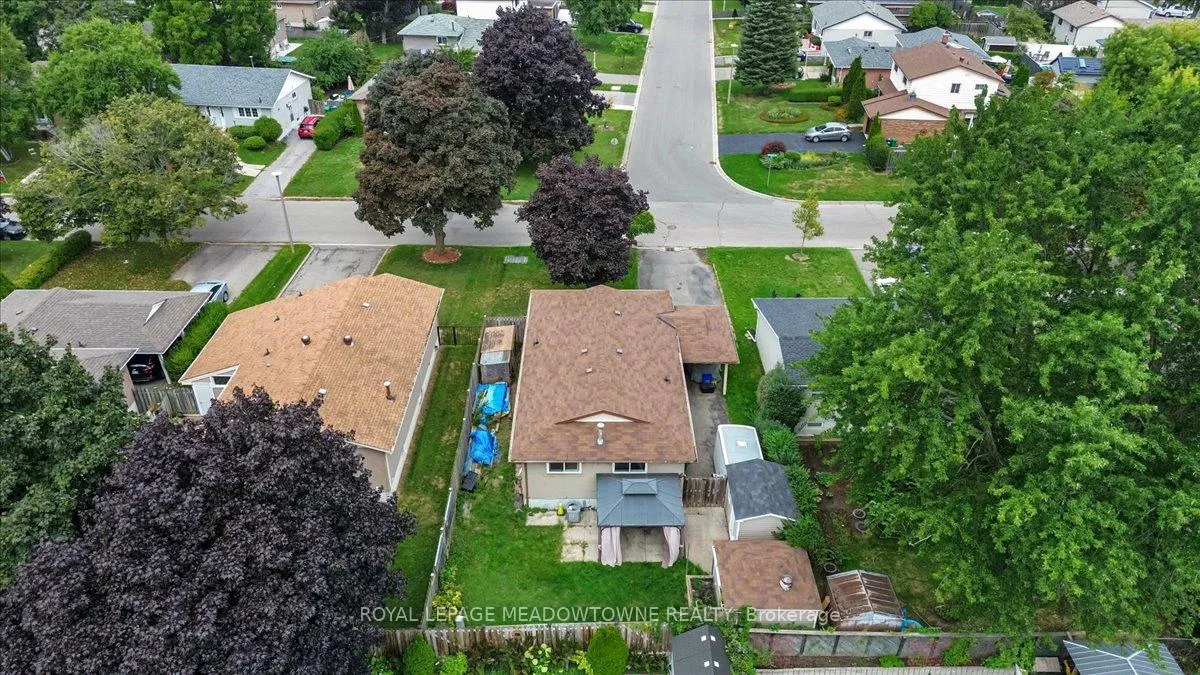 Photo 36 of 9 Welbeck Drive, Brampton, Northwood Park — HOMEH