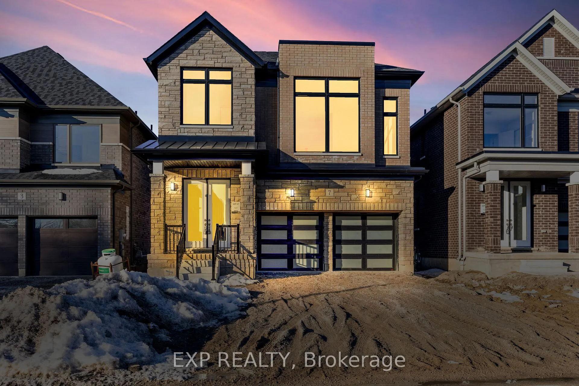 Photo 1 of 7 Blain Drive, Hamilton, Binbrook — HOMEH