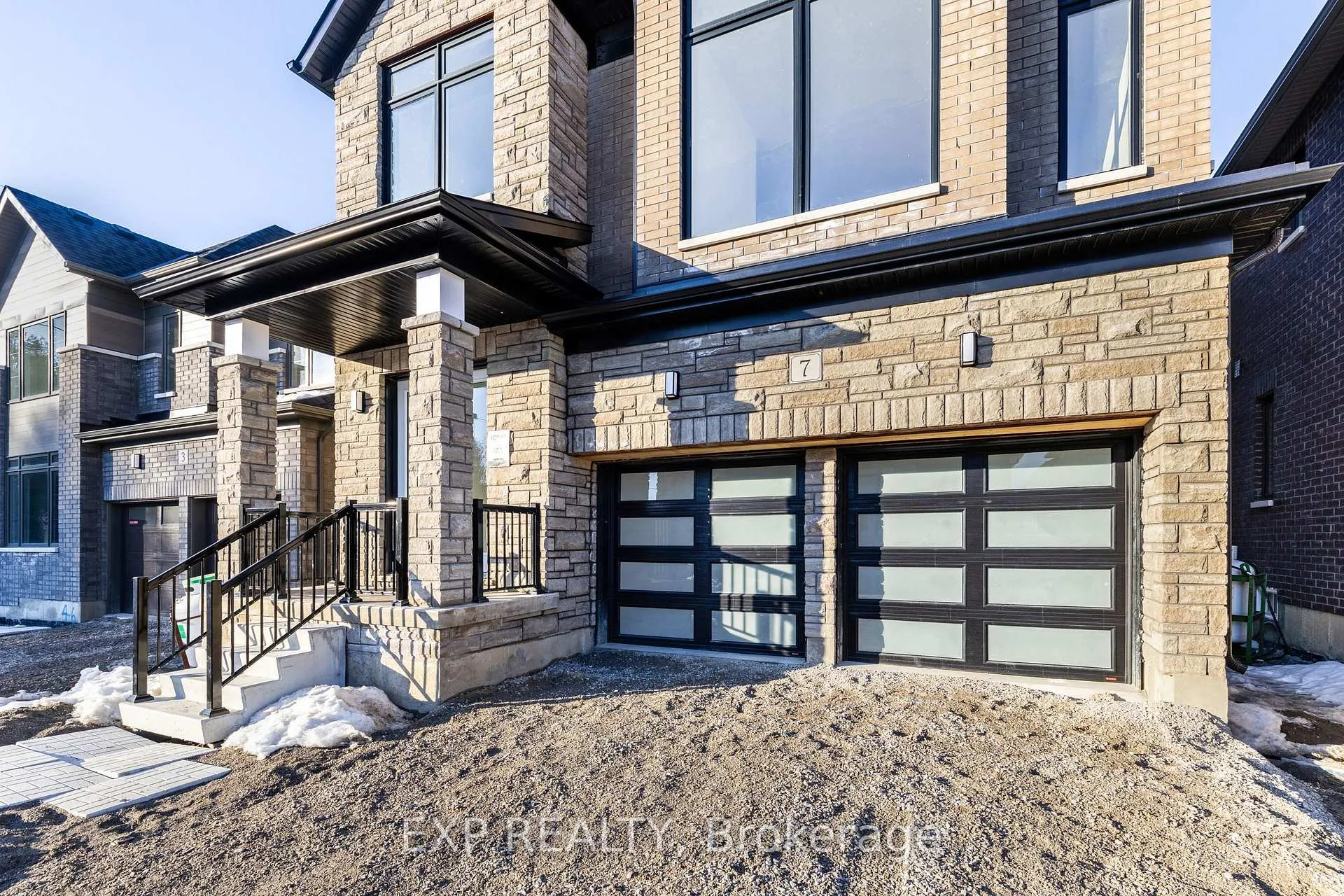 Photo 3 of 7 Blain Drive, Hamilton, Binbrook — HOMEH