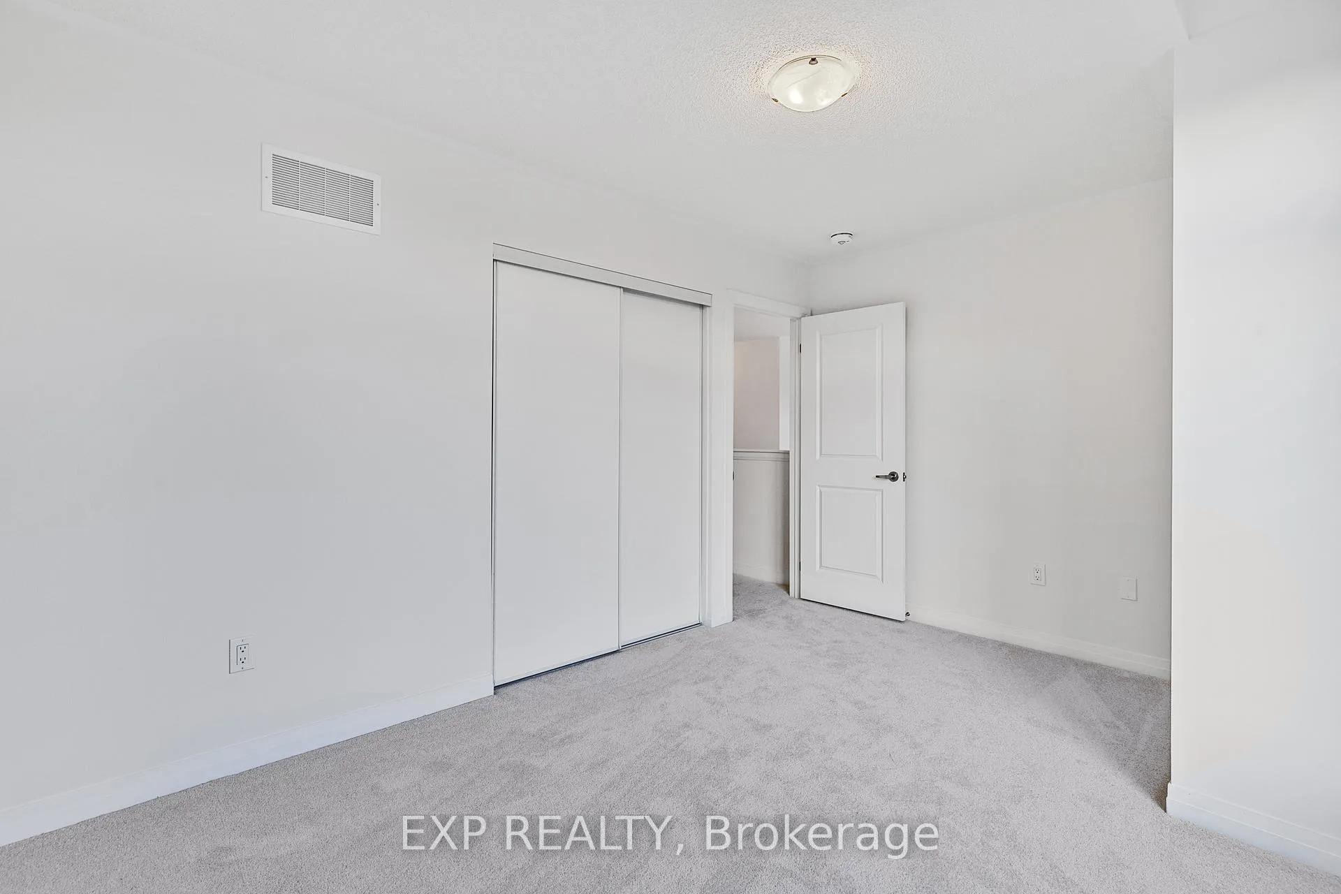 Photo 31 of 7 Blain Drive, Hamilton, Binbrook — HOMEH