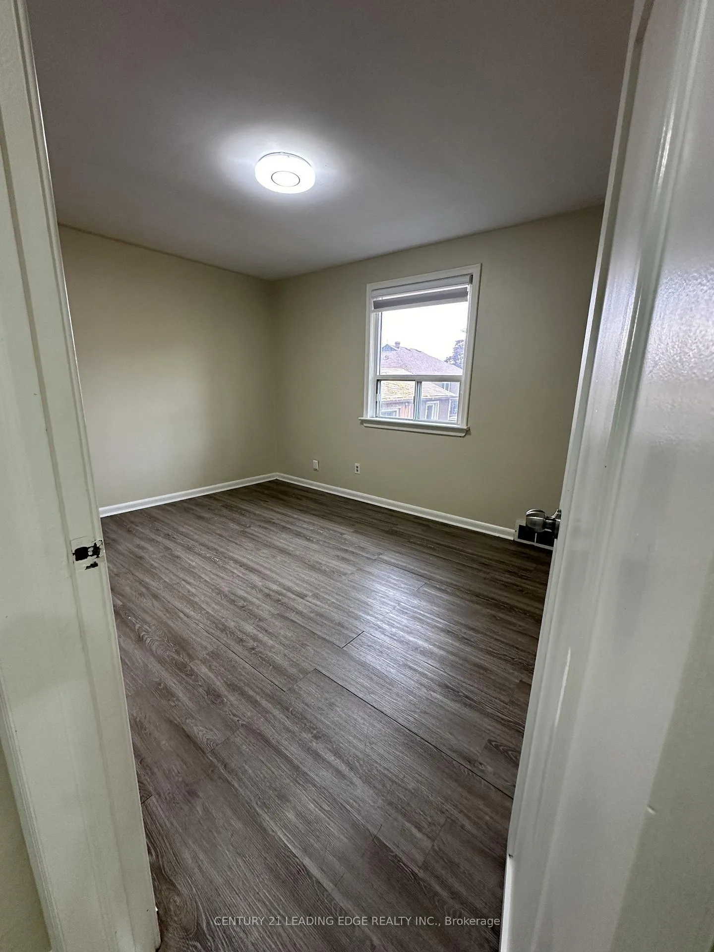 Photo 15 of Unit Upper, 360 Guelph Street, Oshawa, Donevan — HOMEH