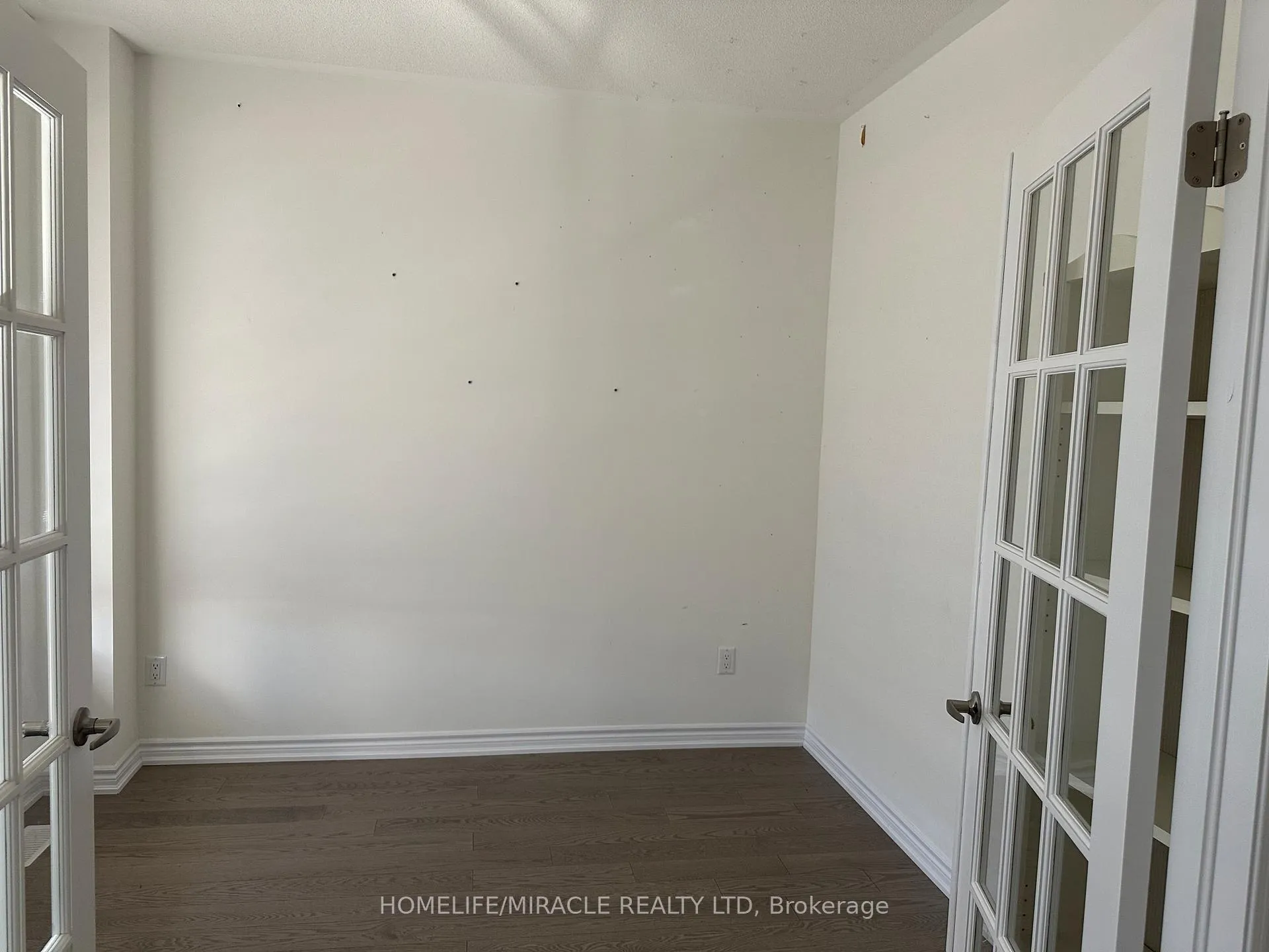 Photo 7 of 49 Nicort Road, Wasaga Beach — HOMEH