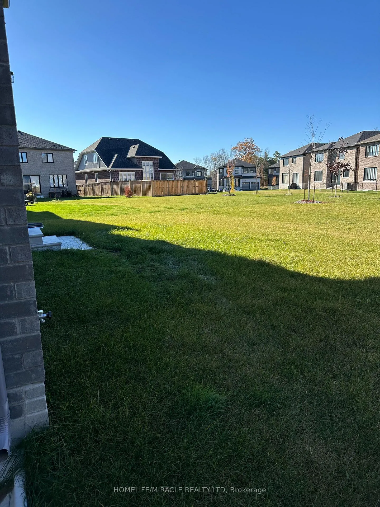Photo 10 of 49 Nicort Road, Wasaga Beach — HOMEH