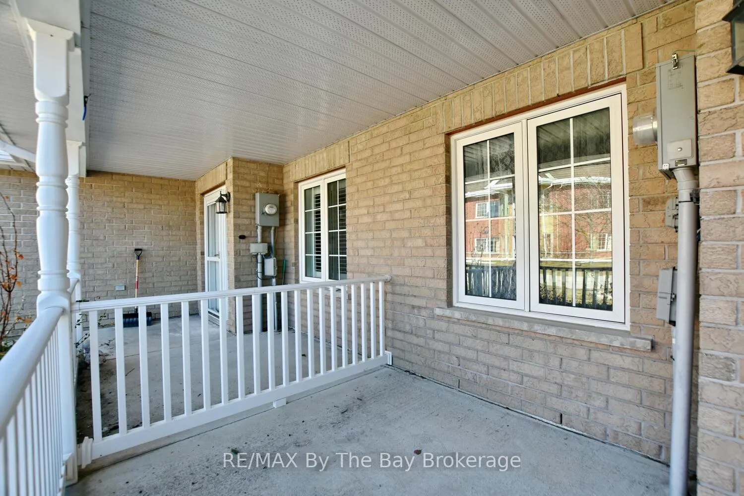 Photo 3 of 142 Meadow Lane, Wasaga Beach — HOMEH