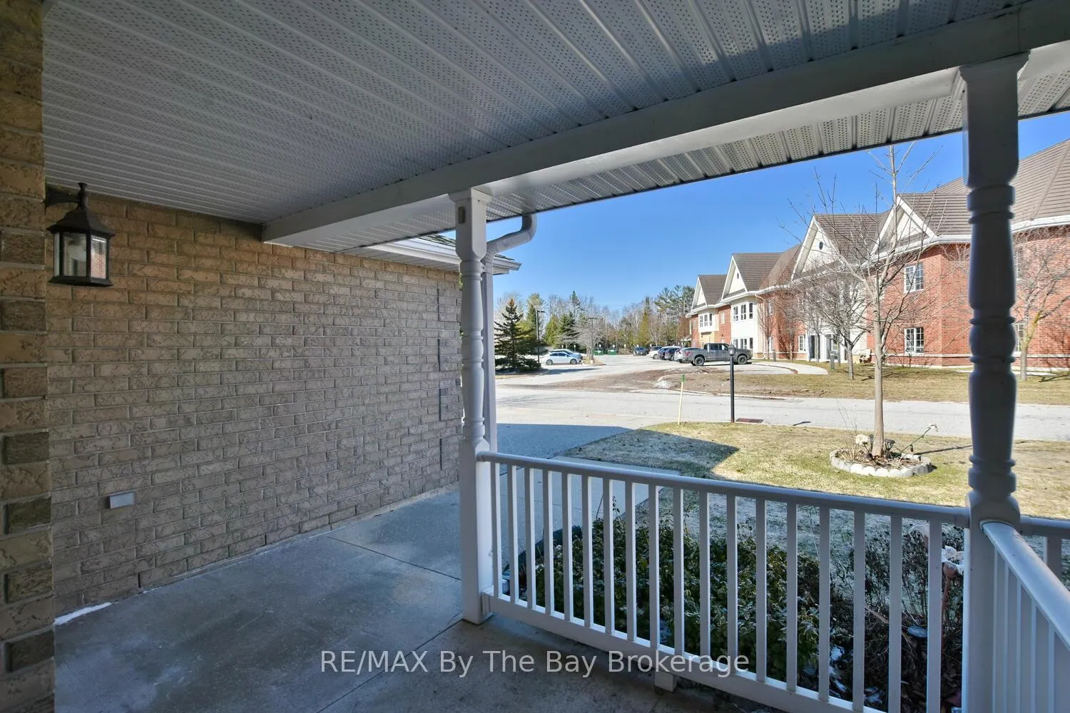 Photo 4 of 142 Meadow Lane, Wasaga Beach — HOMEH
