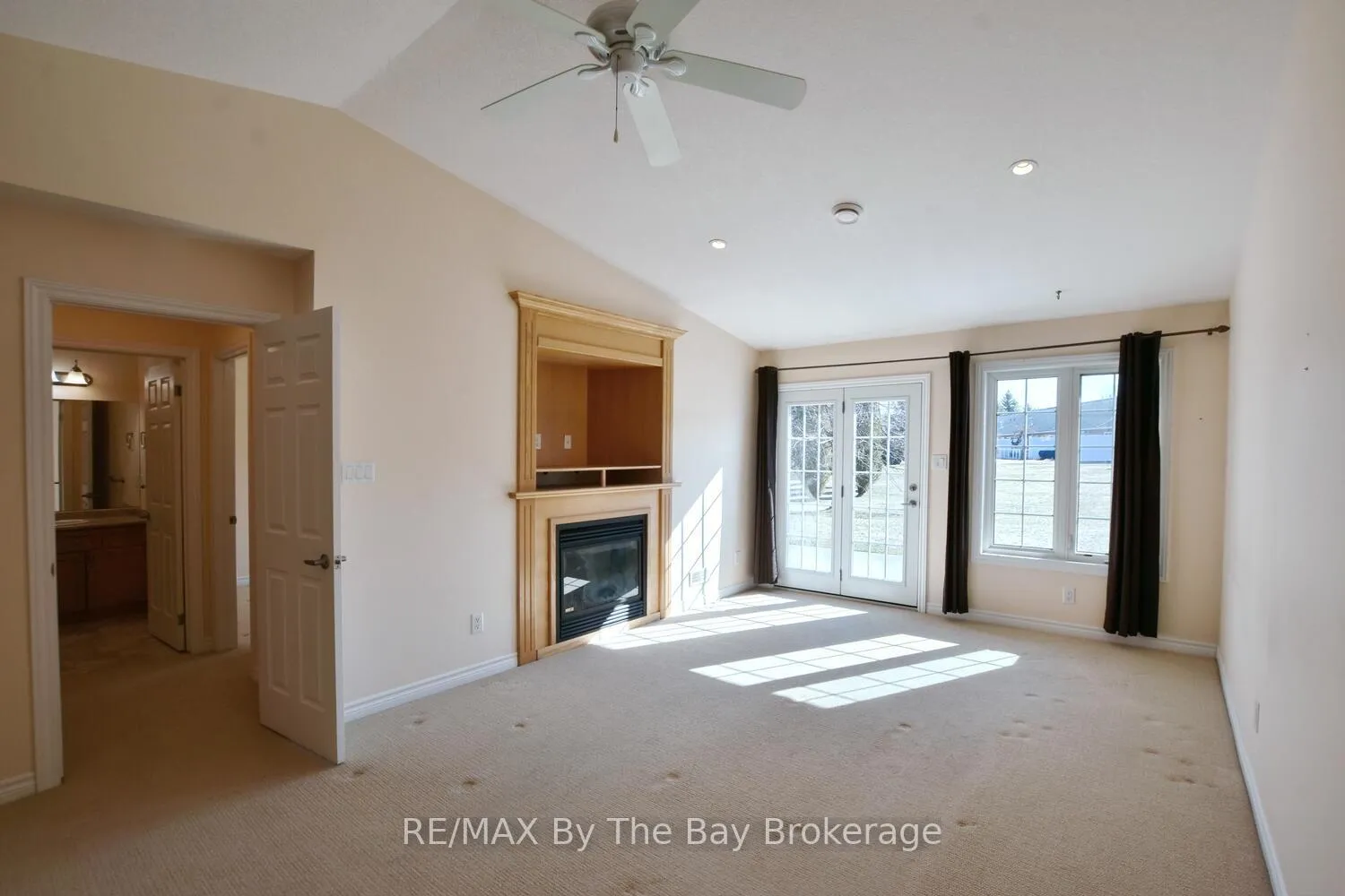 Photo 21 of 142 Meadow Lane, Wasaga Beach — HOMEH