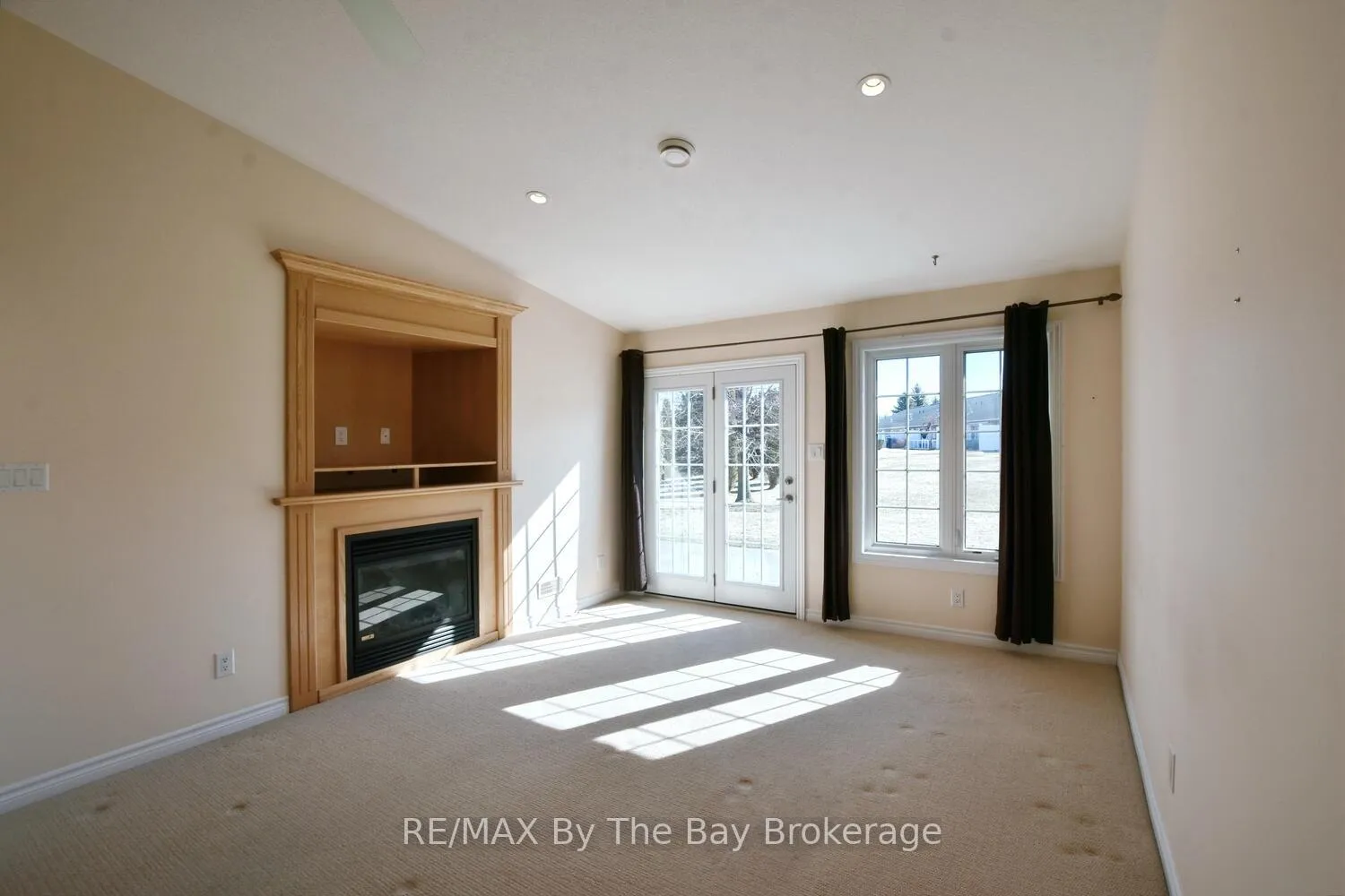 Photo 22 of 142 Meadow Lane, Wasaga Beach — HOMEH