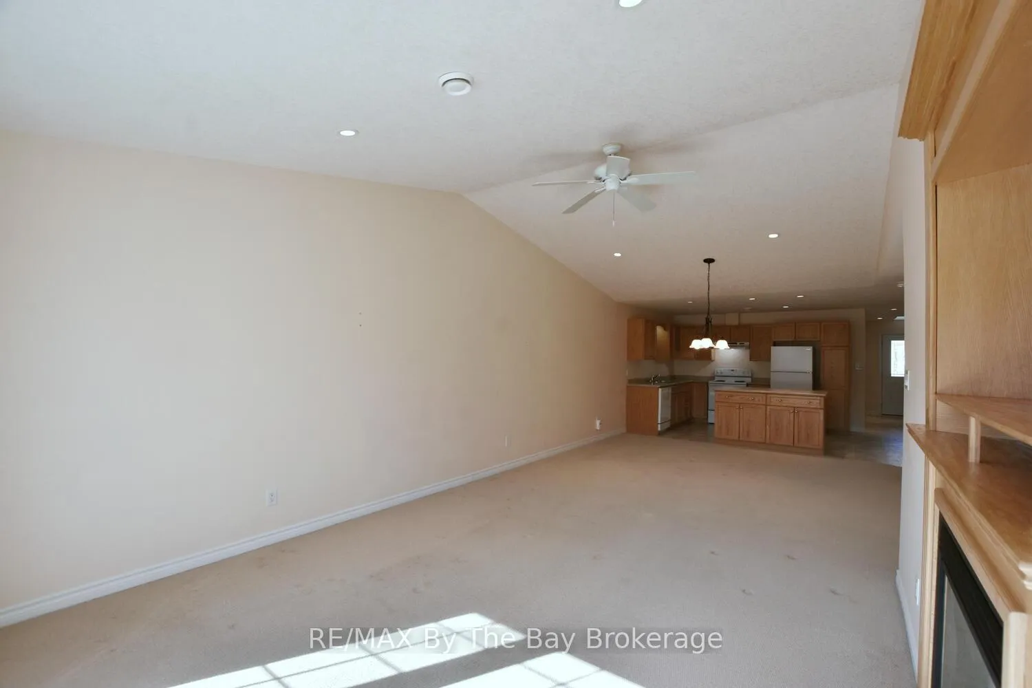 Photo 24 of 142 Meadow Lane, Wasaga Beach — HOMEH