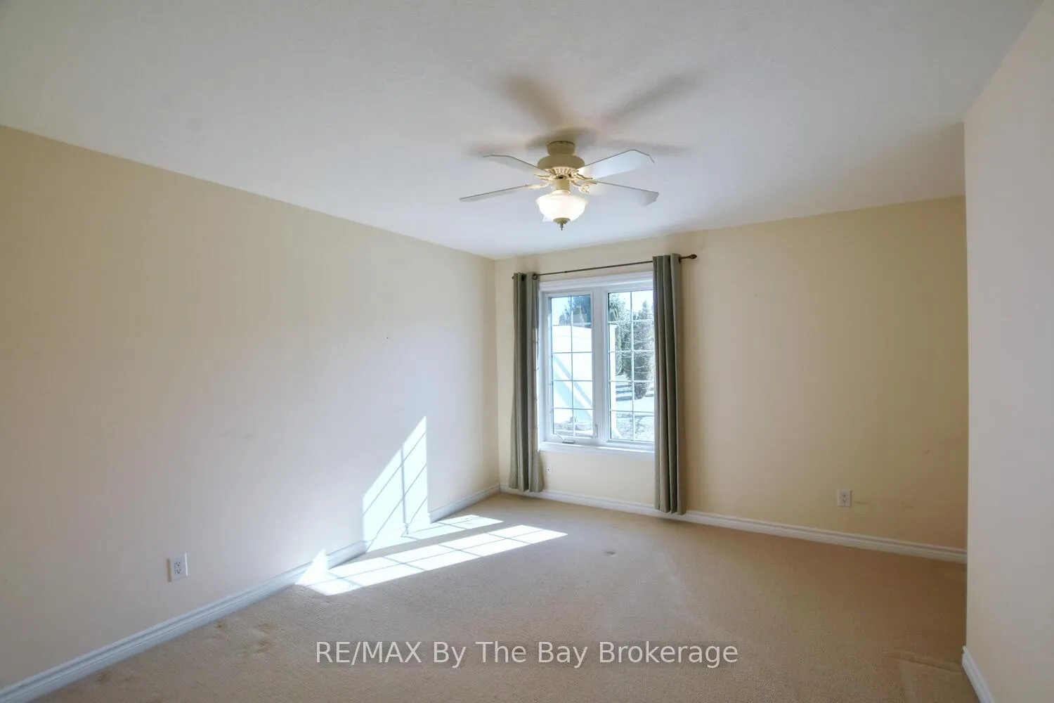 Photo 27 of 142 Meadow Lane, Wasaga Beach — HOMEH