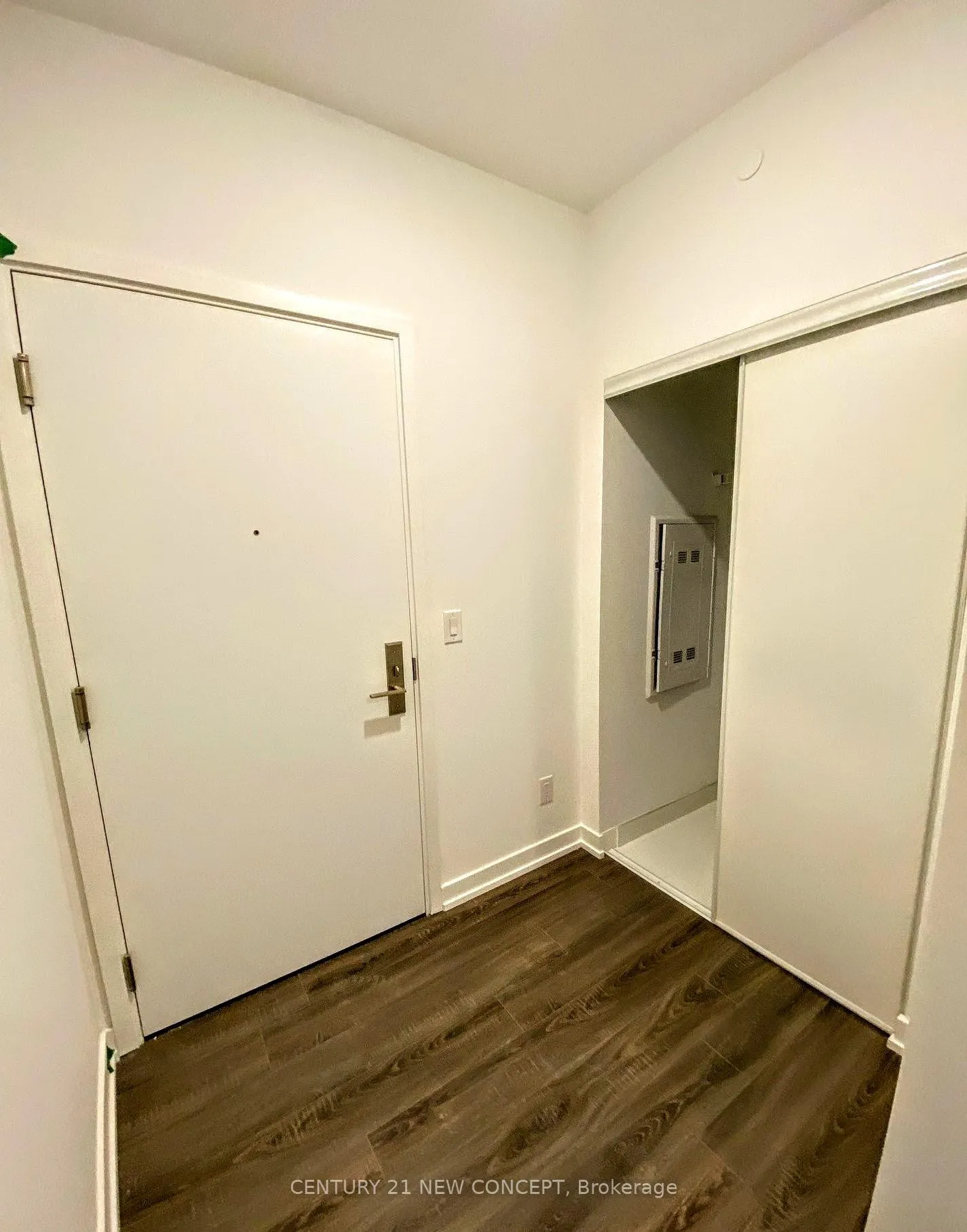 Photo 6 of Unit 620, 20 Edward Street, Toronto, Bay Street Corridor — HOMEH