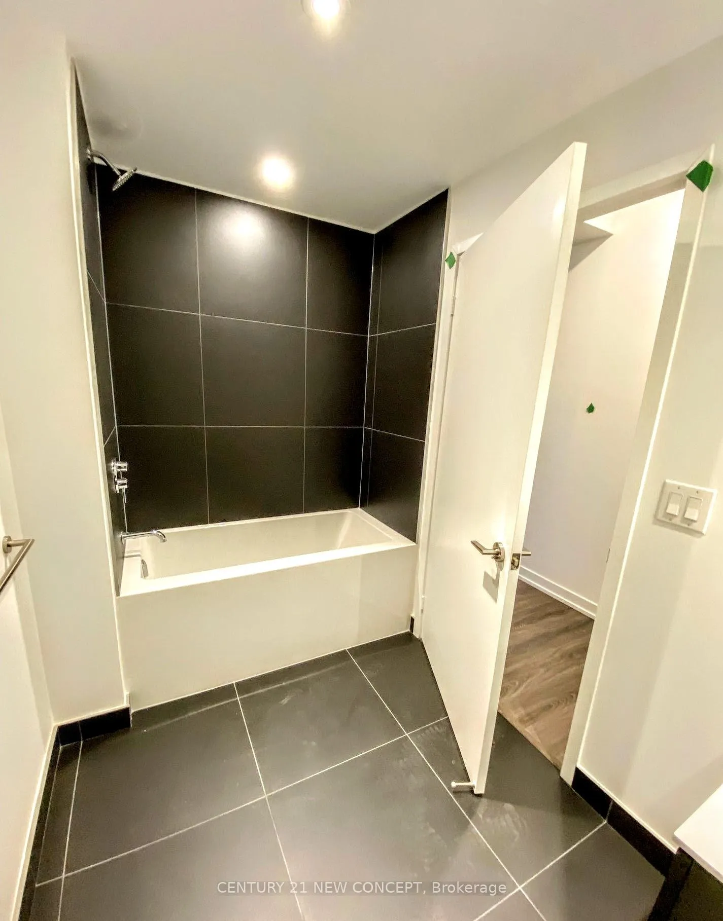 Photo 7 of Unit 620, 20 Edward Street, Toronto, Bay Street Corridor — HOMEH