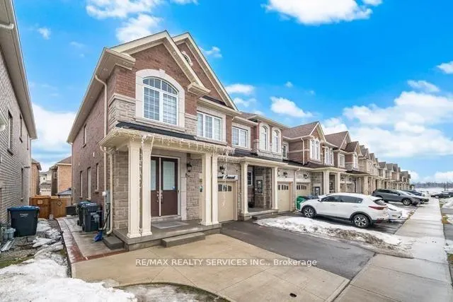 Photo 5 of 24 Benhurst Crescent, Brampton, Northwest Brampton — HOMEH